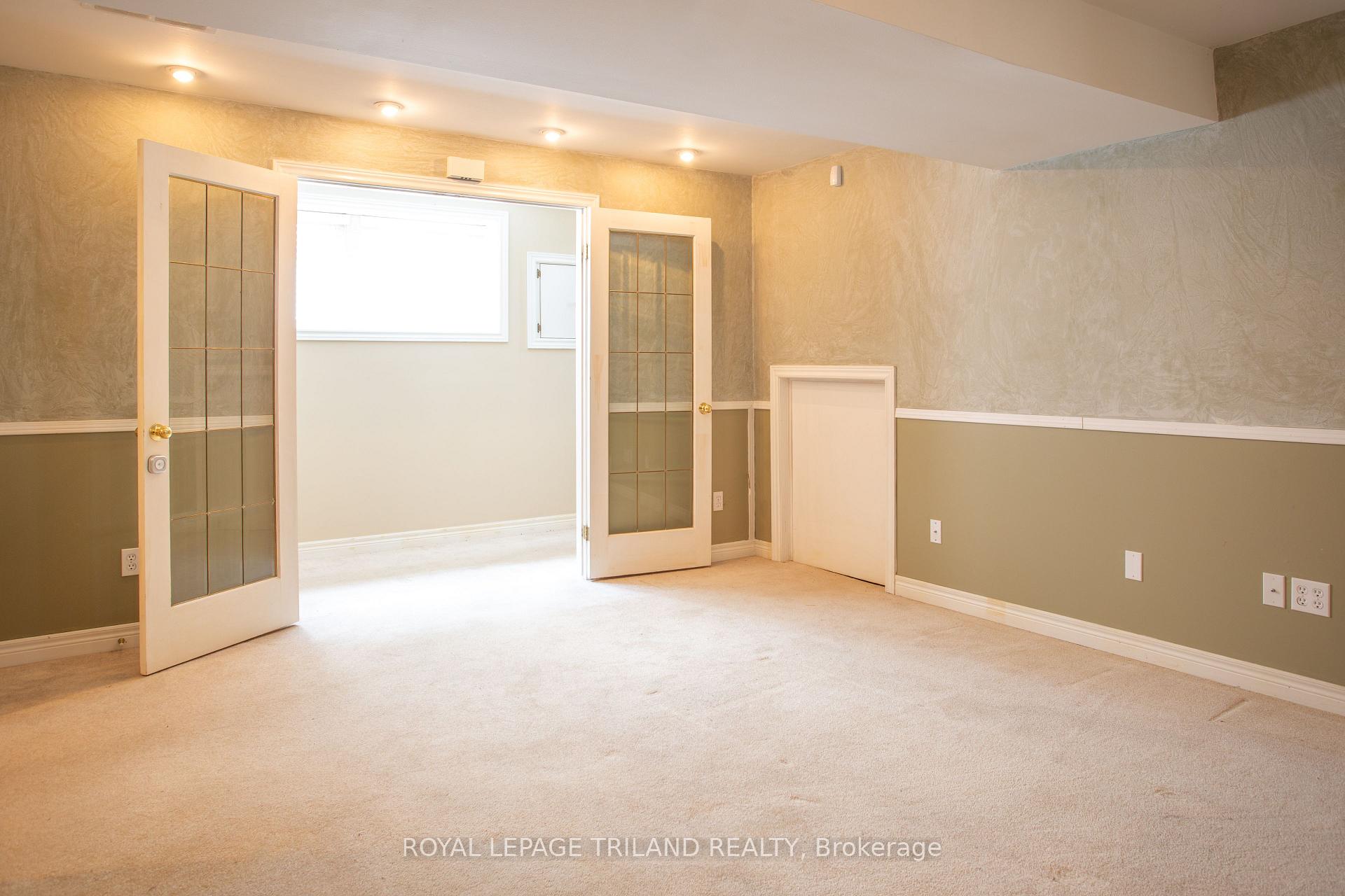 Photo 24 of 39 Juno Drive, St. Thomas — HOMEH