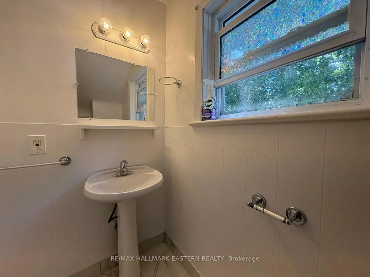 Photo 9 of Unit #2, 581 Paterson Street, Peterborough, Town Ward 3 — HOMEH