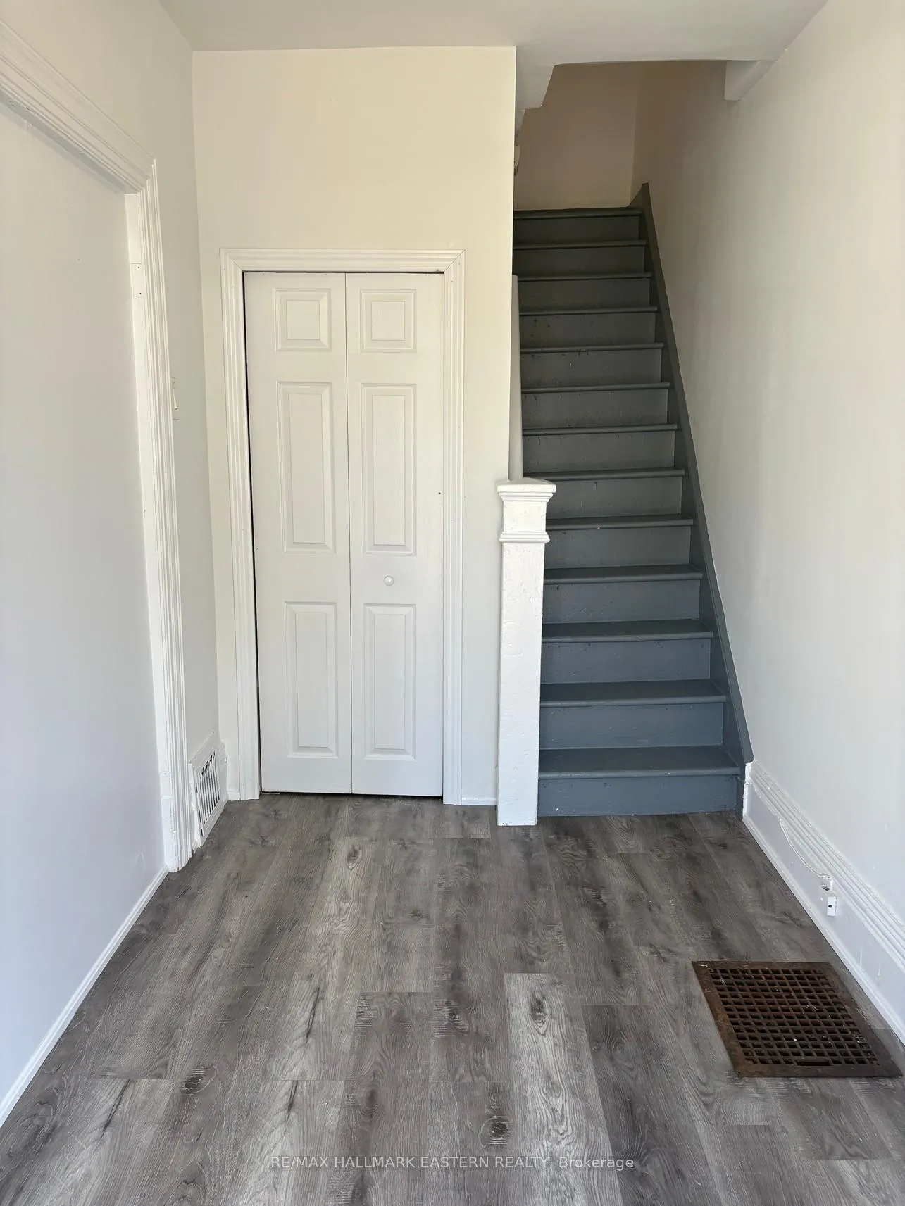 Photo 11 of Unit #2, 581 Paterson Street, Peterborough, Town Ward 3 — HOMEH