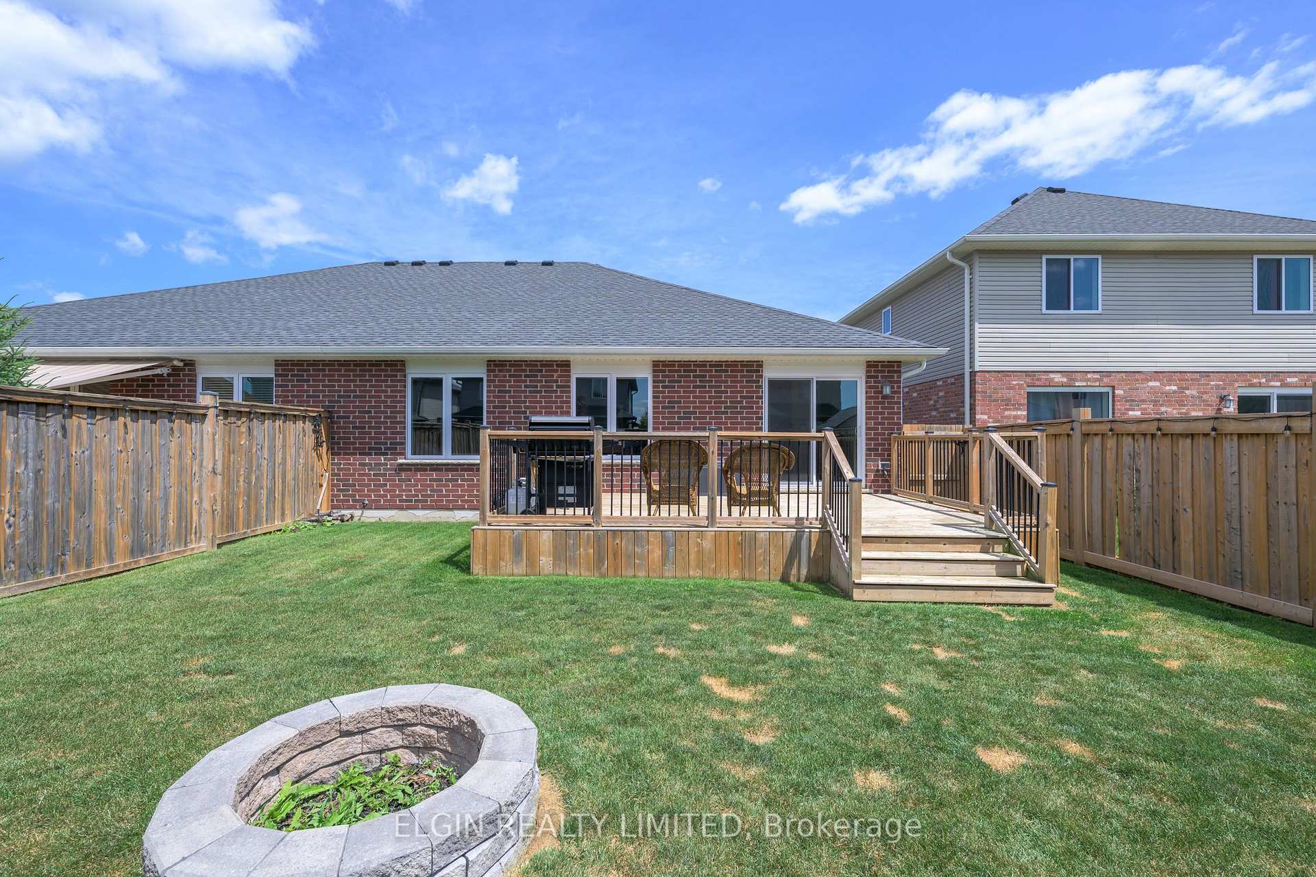 Photo 10 of 24 Ashberry Place, St. Thomas — HOMEH