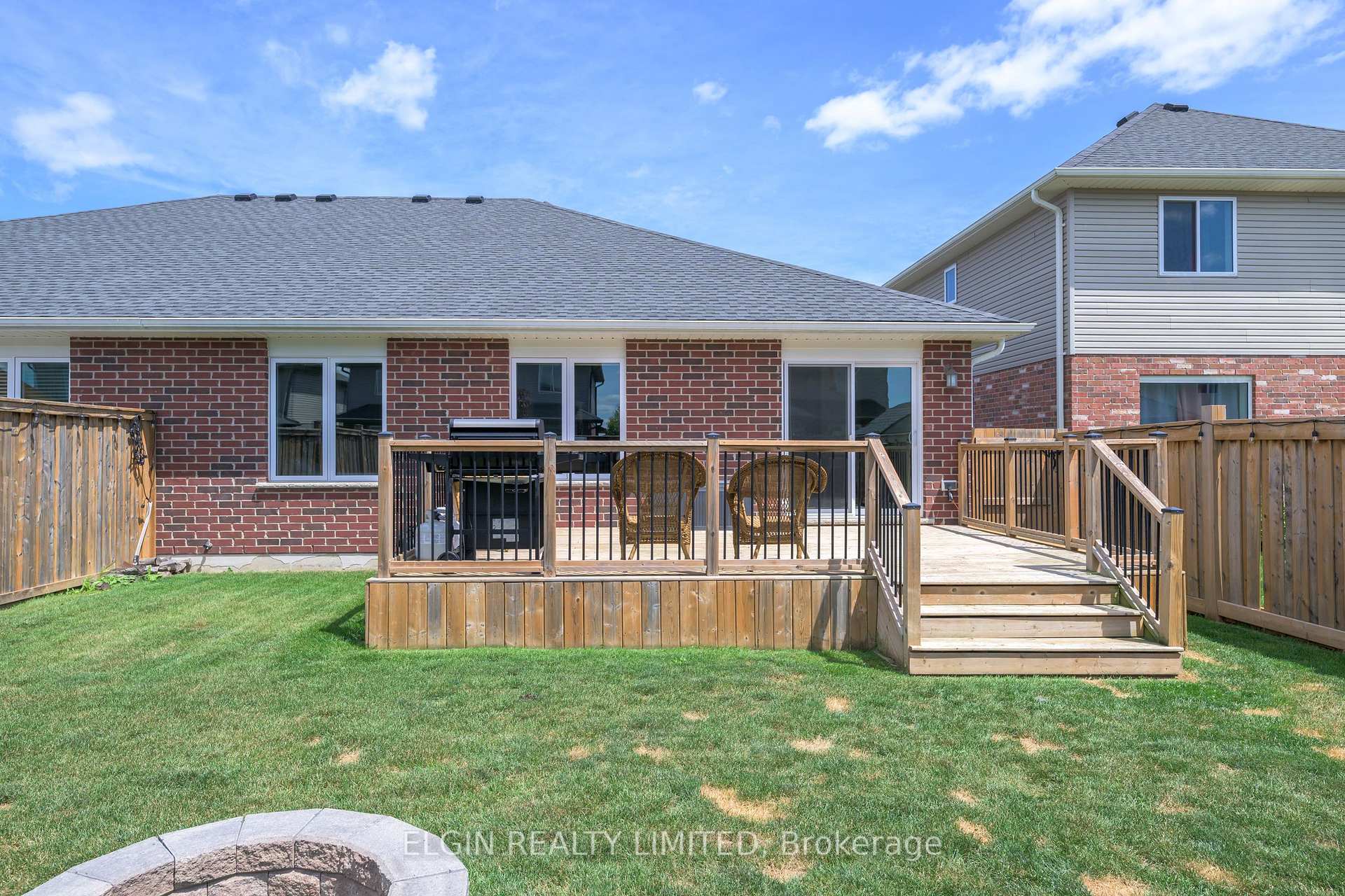 Photo 11 of 24 Ashberry Place, St. Thomas — HOMEH
