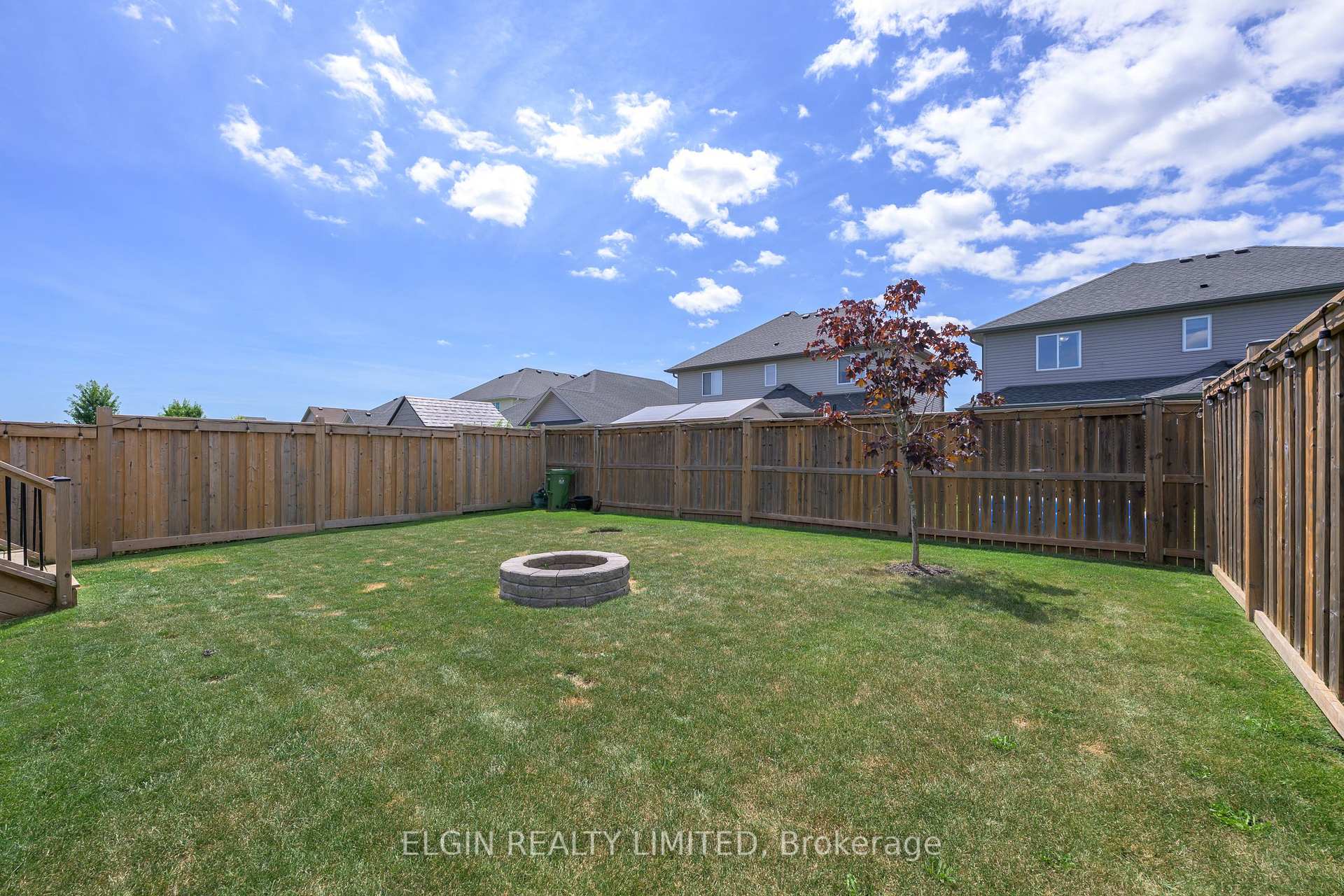 Photo 13 of 24 Ashberry Place, St. Thomas — HOMEH