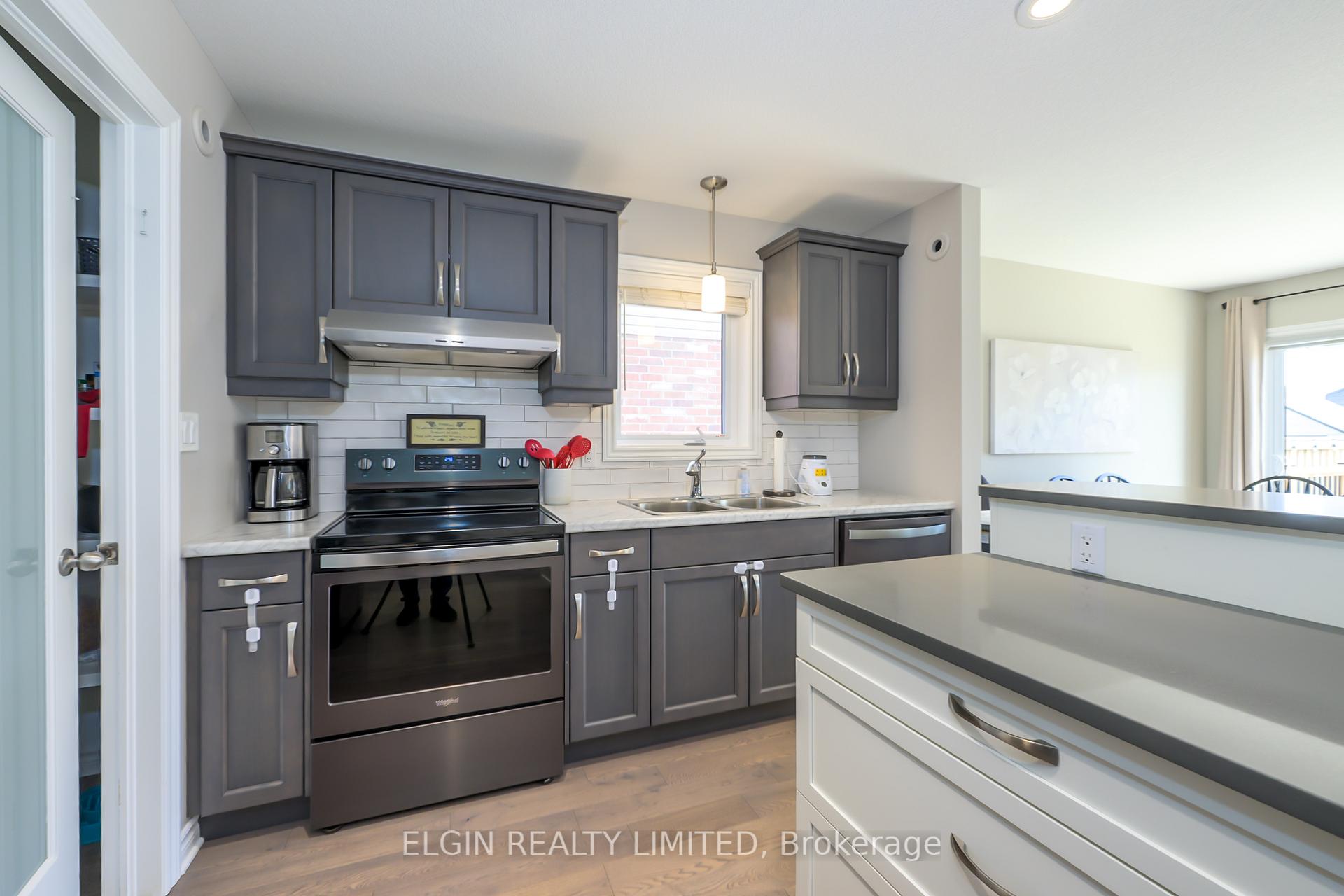 Photo 17 of 24 Ashberry Place, St. Thomas — HOMEH