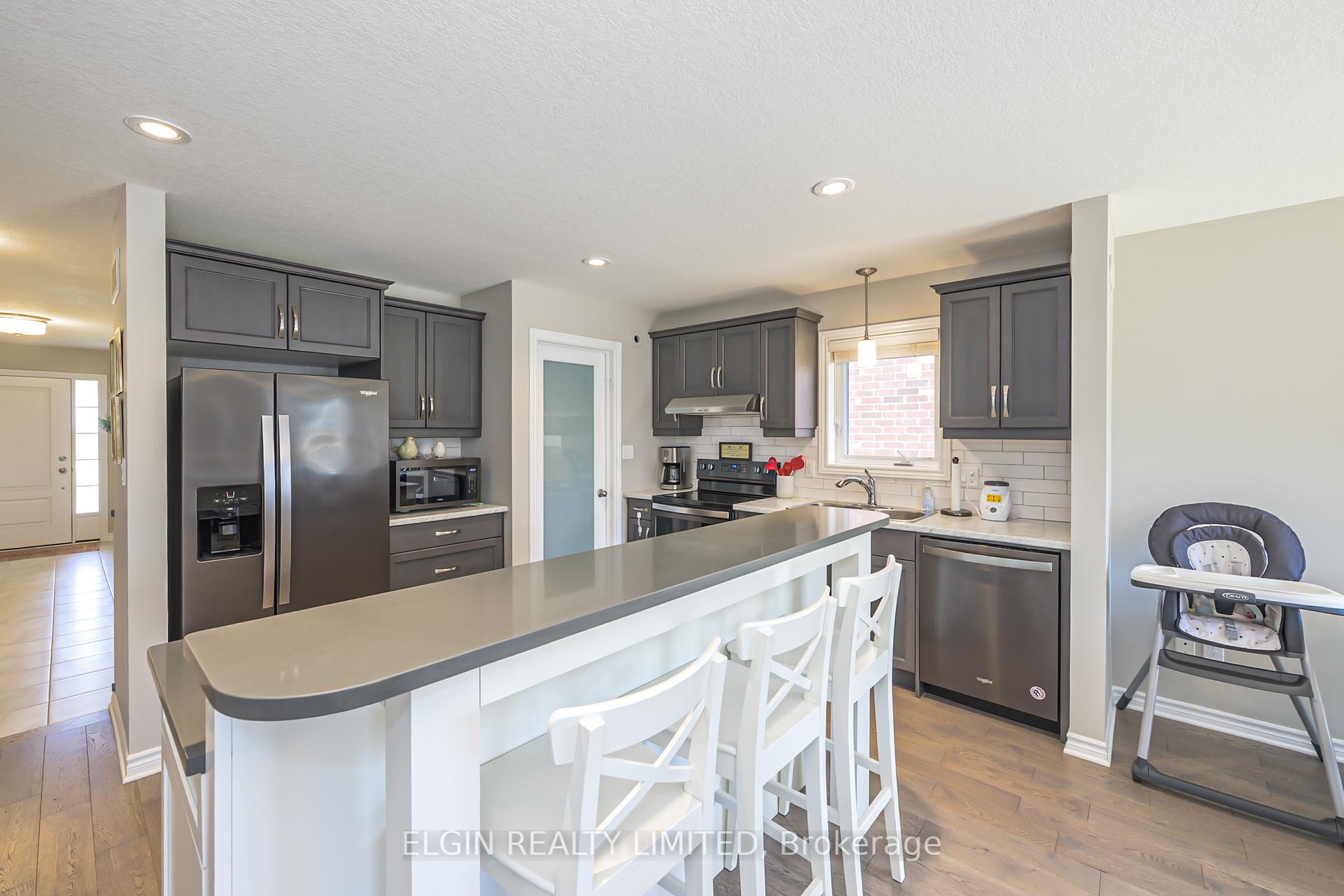 Photo 21 of 24 Ashberry Place, St. Thomas — HOMEH