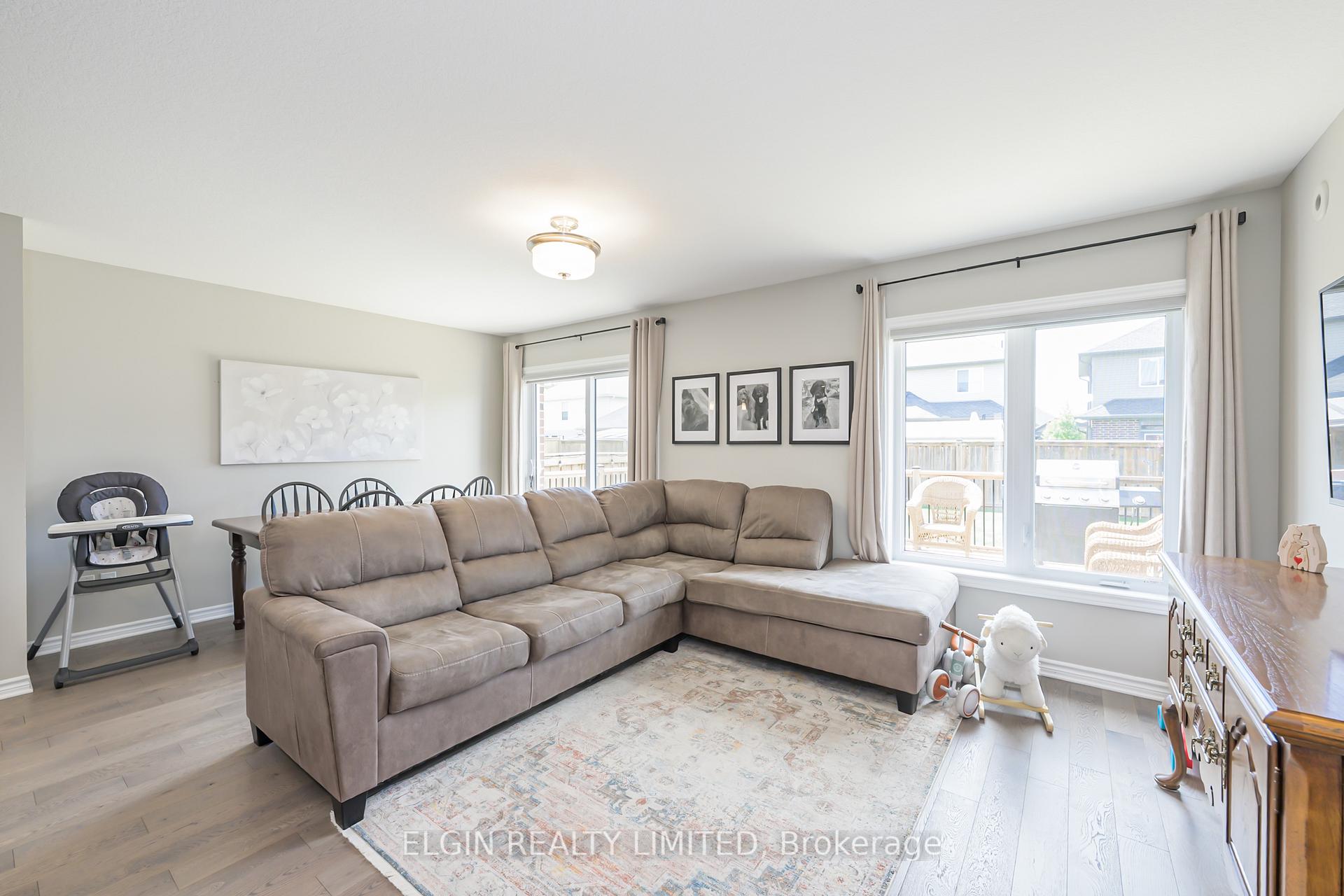 Photo 22 of 24 Ashberry Place, St. Thomas — HOMEH