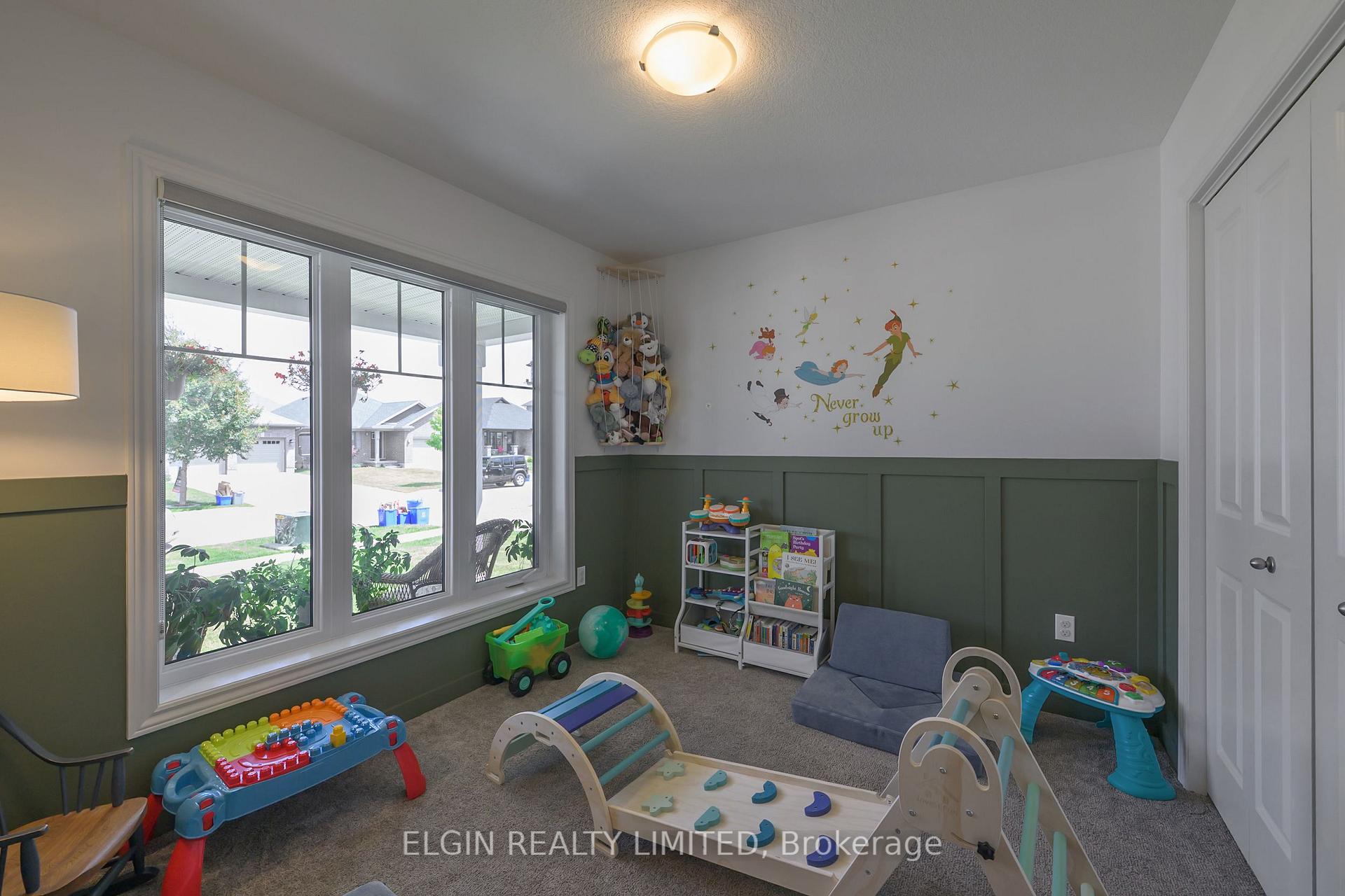 Photo 30 of 24 Ashberry Place, St. Thomas — HOMEH