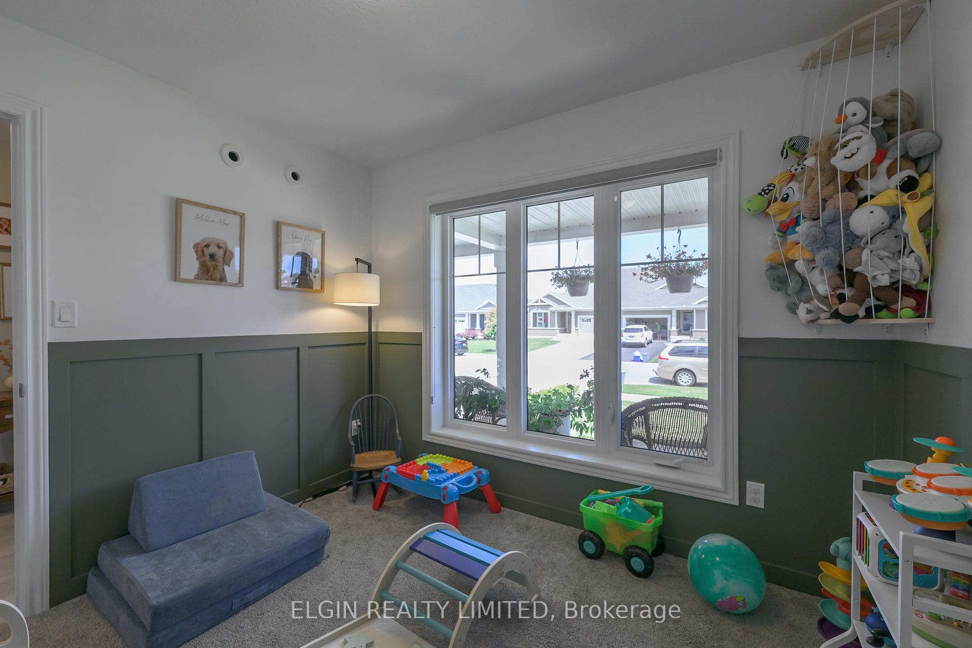 Photo 31 of 24 Ashberry Place, St. Thomas — HOMEH