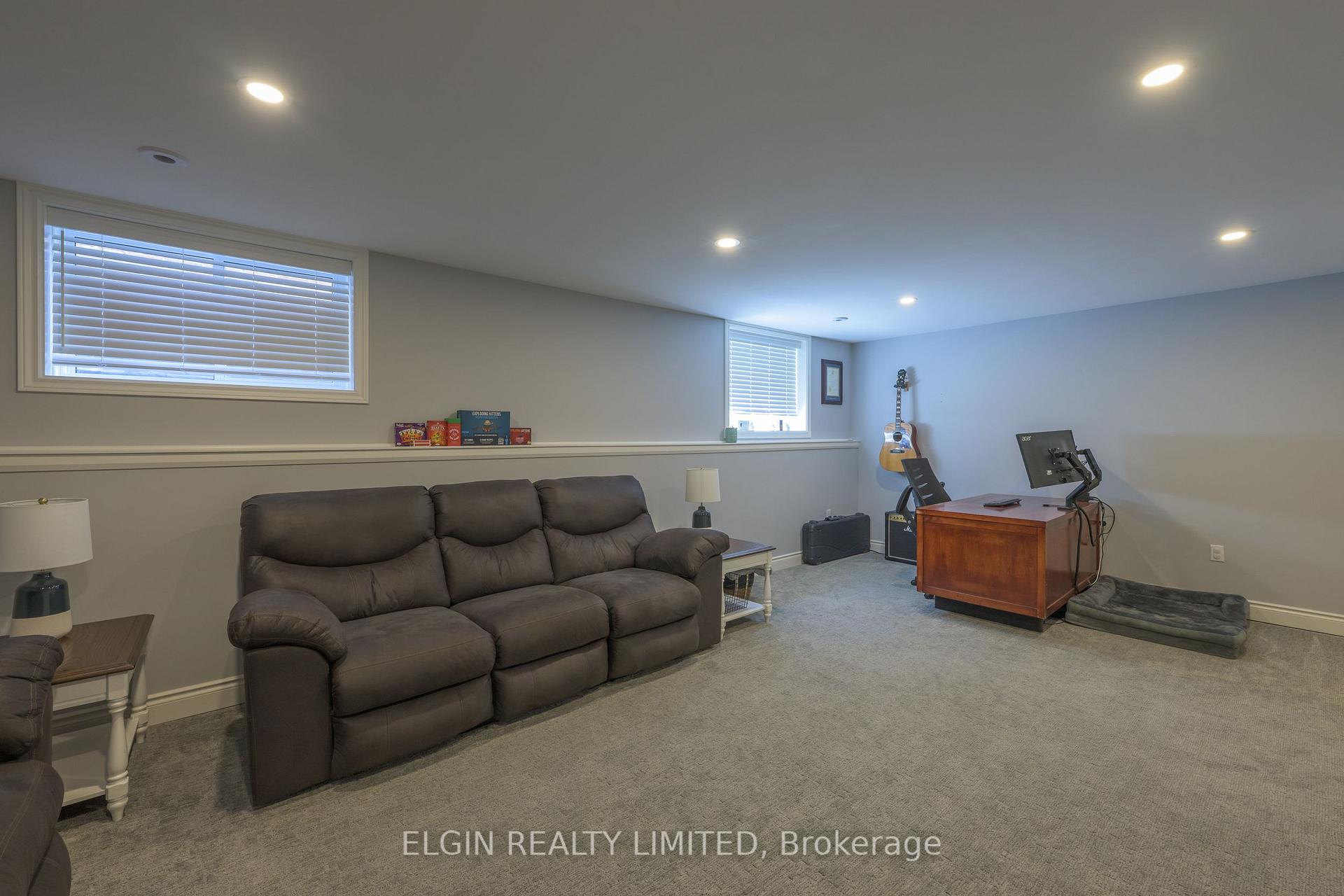 Photo 33 of 24 Ashberry Place, St. Thomas — HOMEH