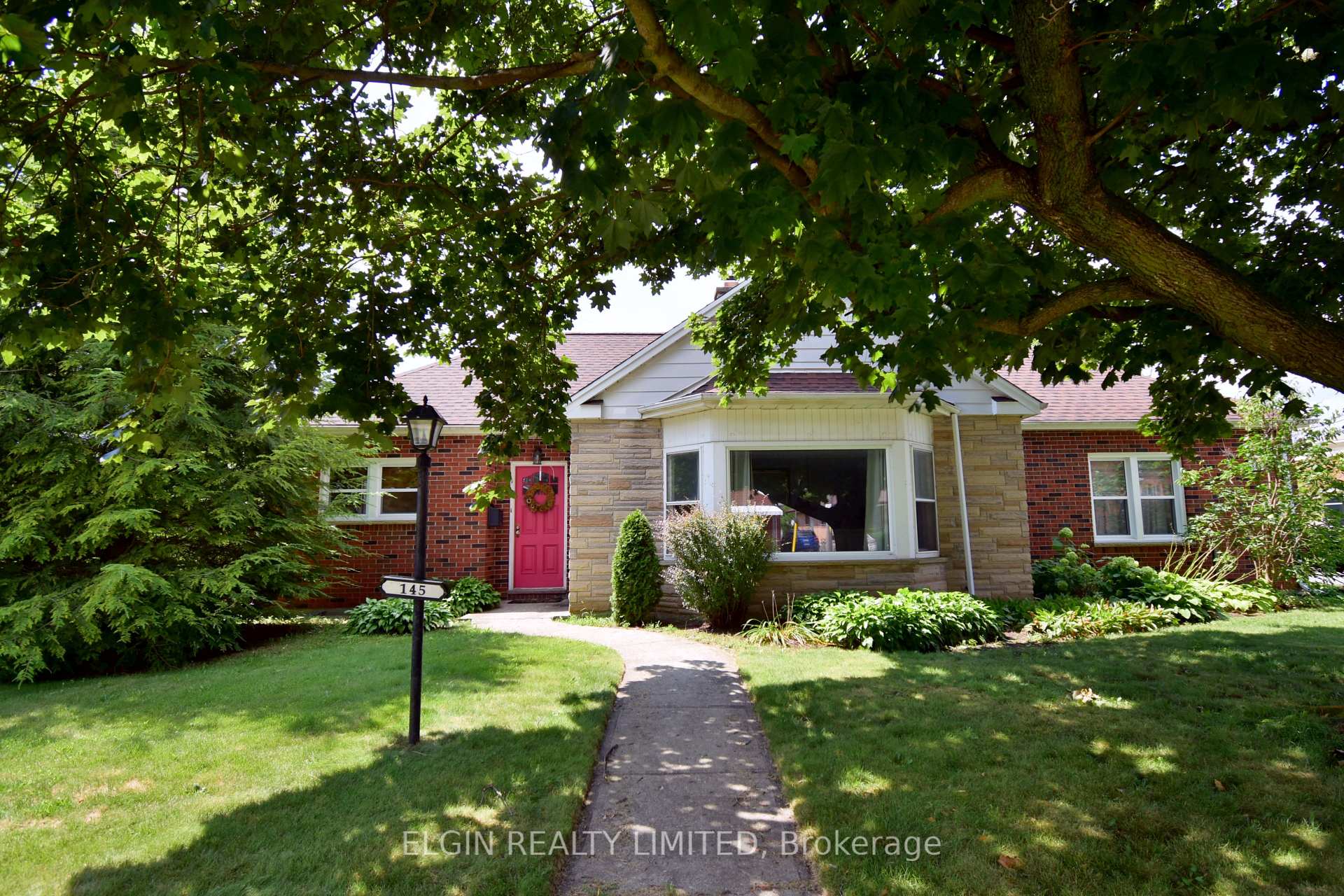 Photo 1 of 145 Wilson Avenue, St. Thomas — HOMEH