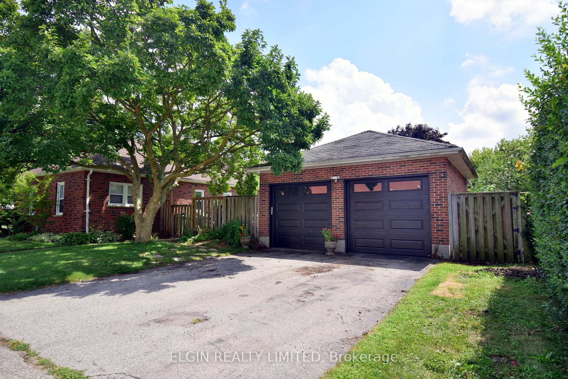 Photo 10 of 145 Wilson Avenue, St. Thomas — HOMEH