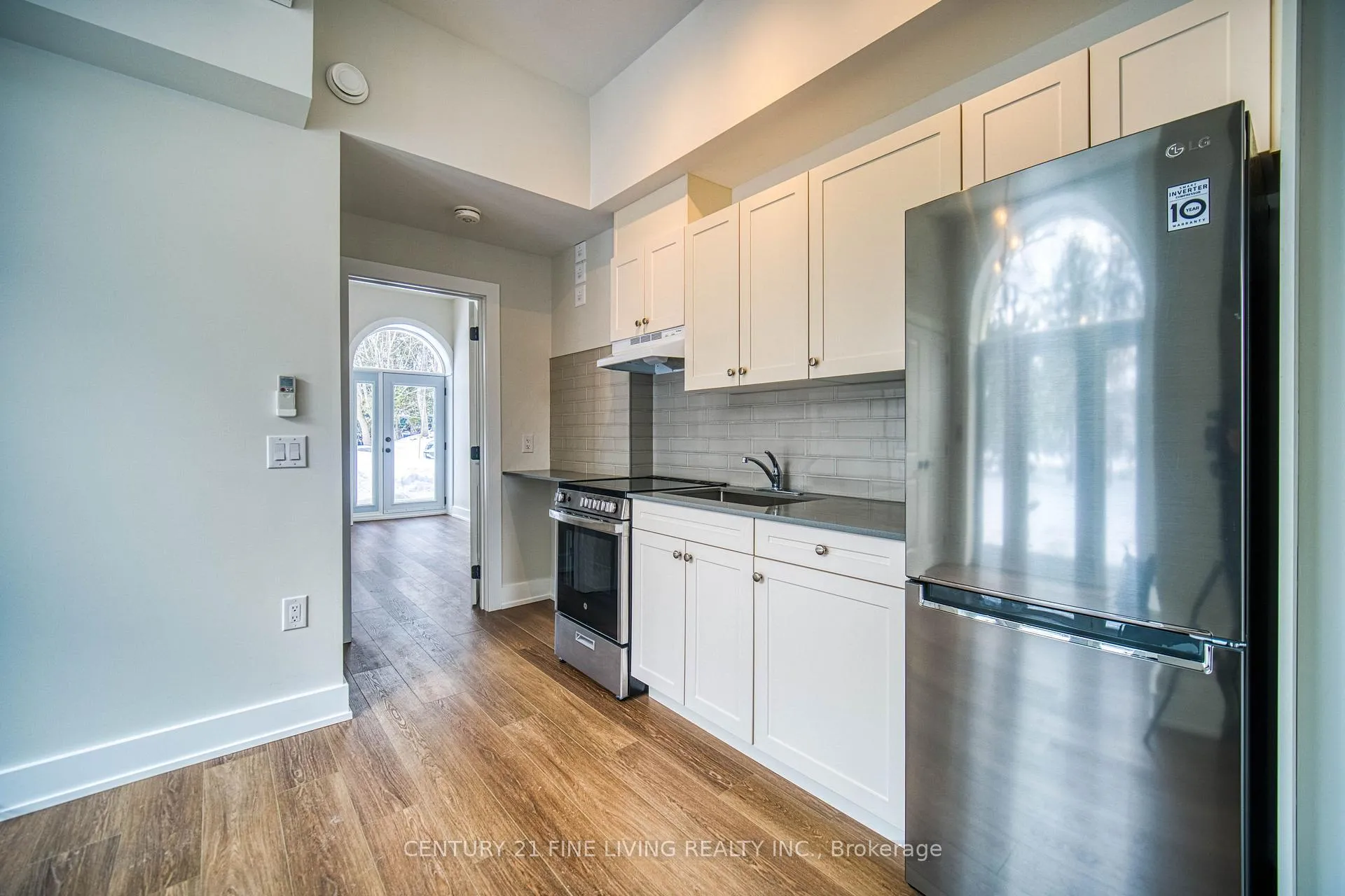 Photo 10 of 1614 Ridge Road E, Oro-Medonte, Hawkestone — HOMEH