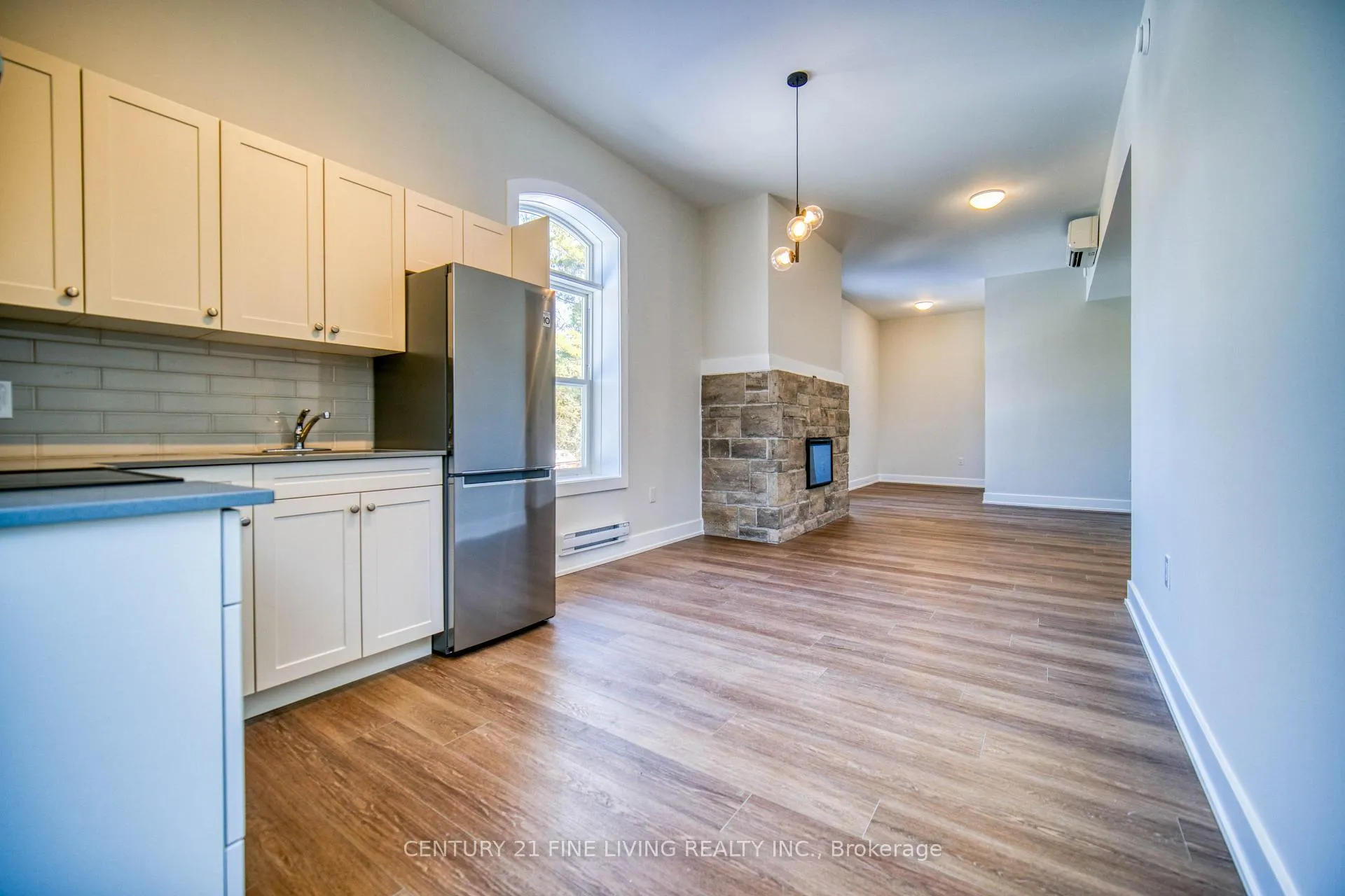 Photo 12 of 1614 Ridge Road E, Oro-Medonte, Hawkestone — HOMEH