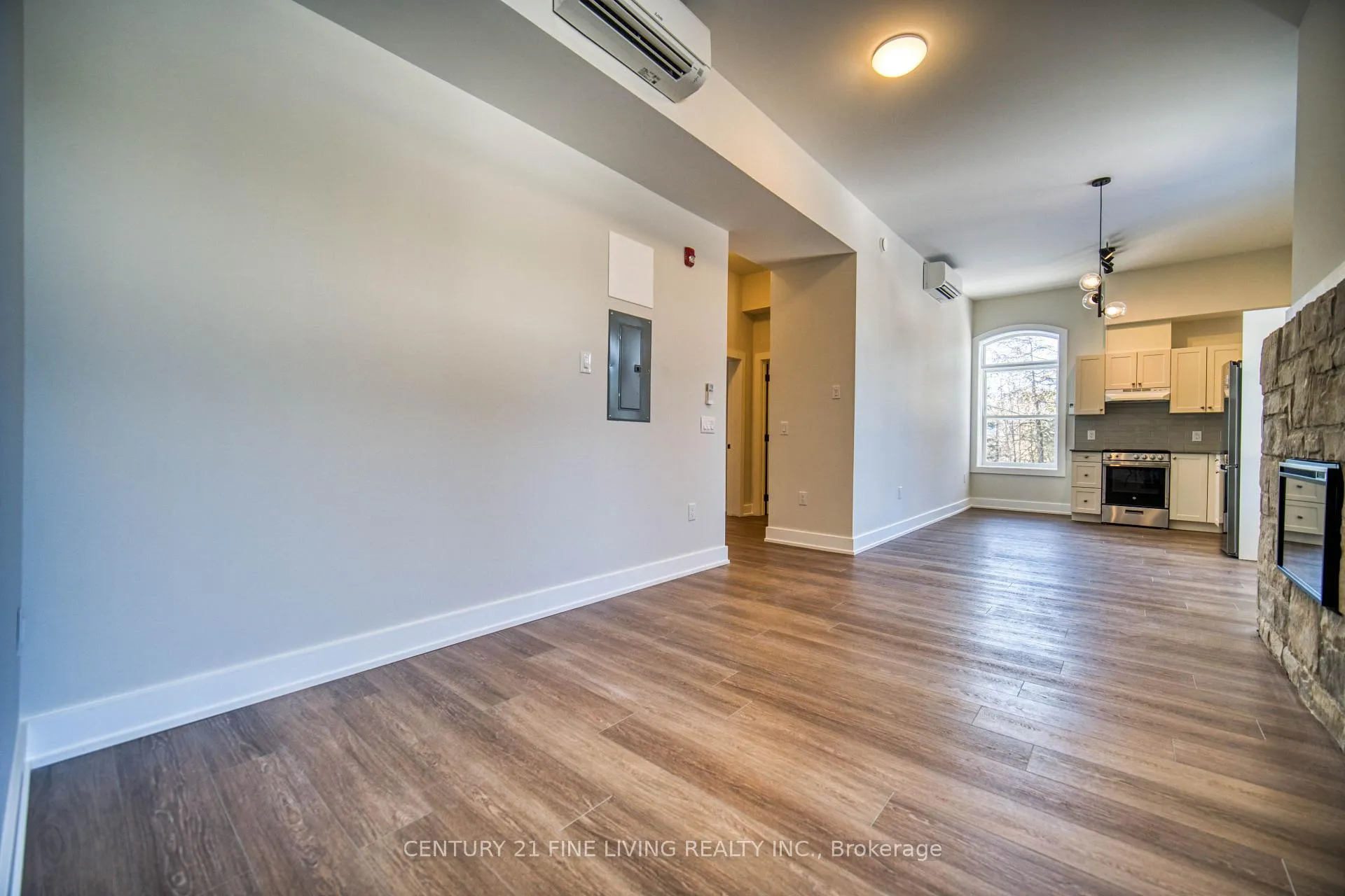 Photo 13 of 1614 Ridge Road E, Oro-Medonte, Hawkestone — HOMEH