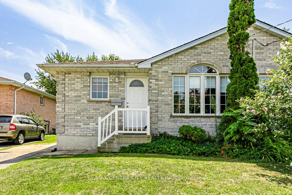 Photo 1 of 65 Edward Street, St. Thomas — HOMEH