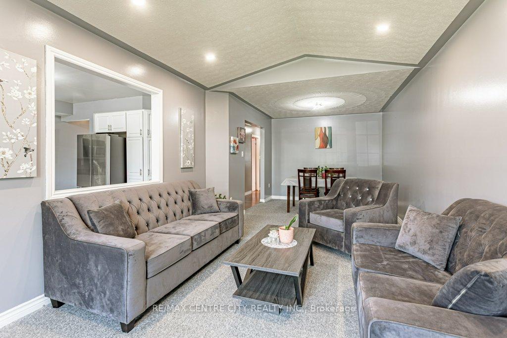 Photo 7 of 65 Edward Street, St. Thomas — HOMEH