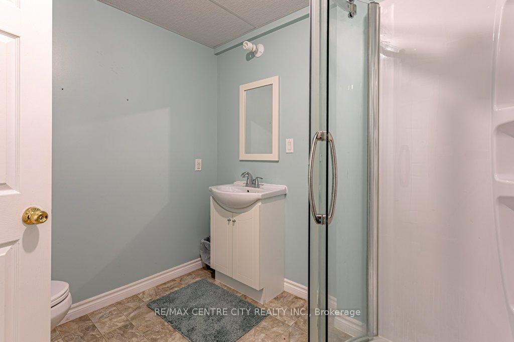 Photo 18 of 65 Edward Street, St. Thomas — HOMEH