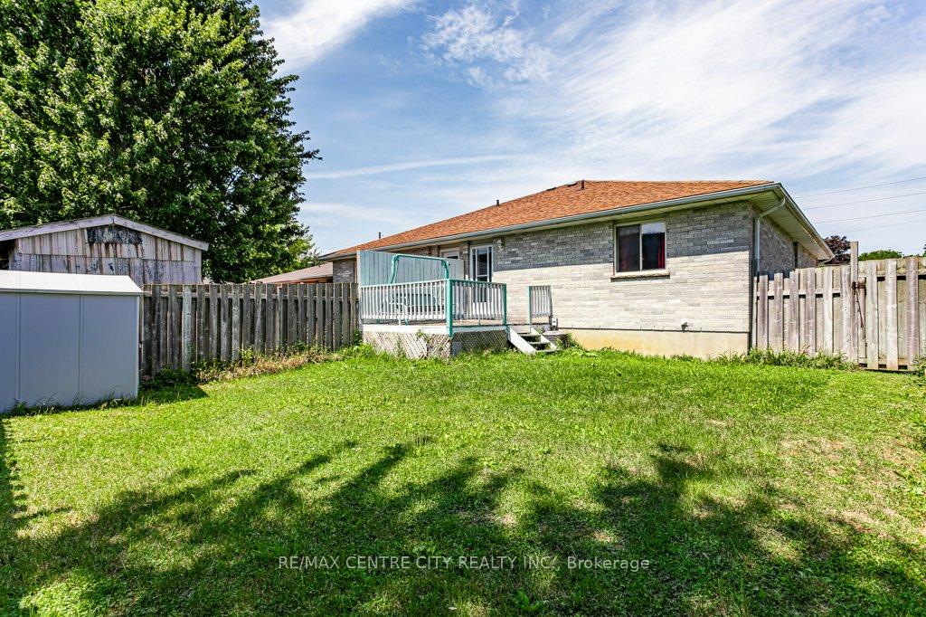 Photo 21 of 65 Edward Street, St. Thomas — HOMEH