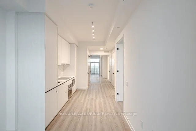 Photo 3 of Unit 3608, 8 Interchange Way, Vaughan, Vaughan Corporate Centre — HOMEH