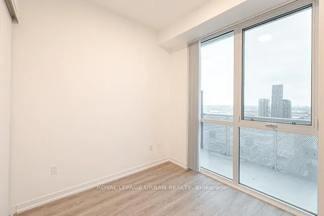 Photo 7 of Unit 3608, 8 Interchange Way, Vaughan, Vaughan Corporate Centre — HOMEH