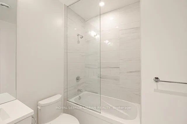Photo 11 of Unit 3608, 8 Interchange Way, Vaughan, Vaughan Corporate Centre — HOMEH