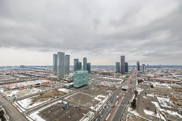 Photo 14 of Unit 3608, 8 Interchange Way, Vaughan, Vaughan Corporate Centre — HOMEH