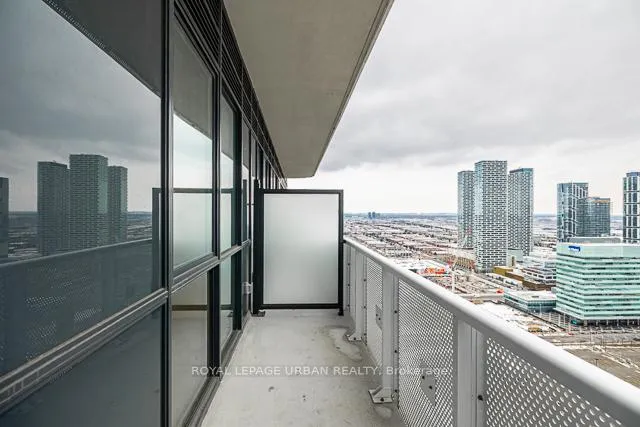 Photo 15 of Unit 3608, 8 Interchange Way, Vaughan, Vaughan Corporate Centre — HOMEH