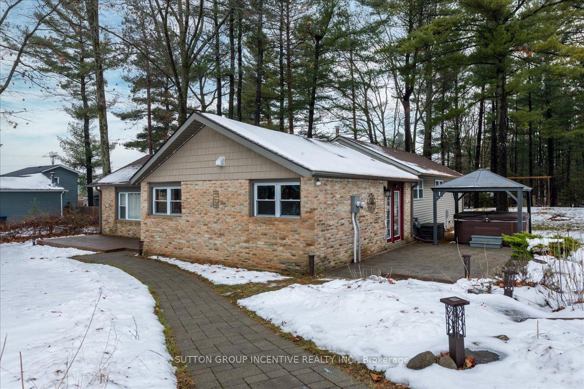Photo 1 of 2084 Sunnidale Road, Springwater, Rural Springwater — HOMEH