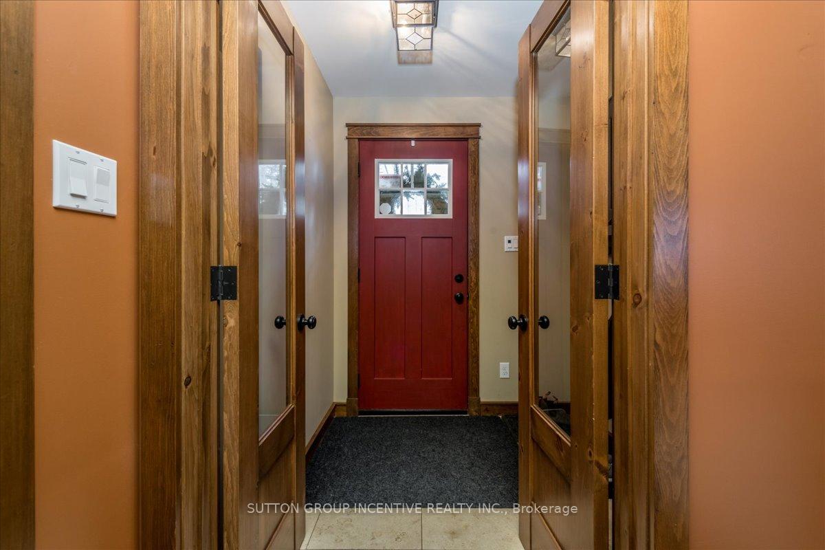 Photo 4 of 2084 Sunnidale Road, Springwater, Rural Springwater — HOMEH