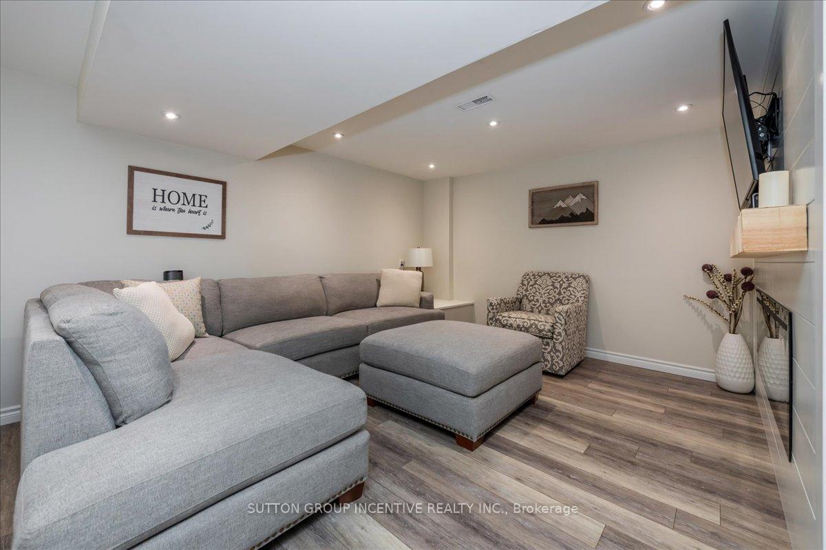 Photo 26 of 2084 Sunnidale Road, Springwater, Rural Springwater — HOMEH