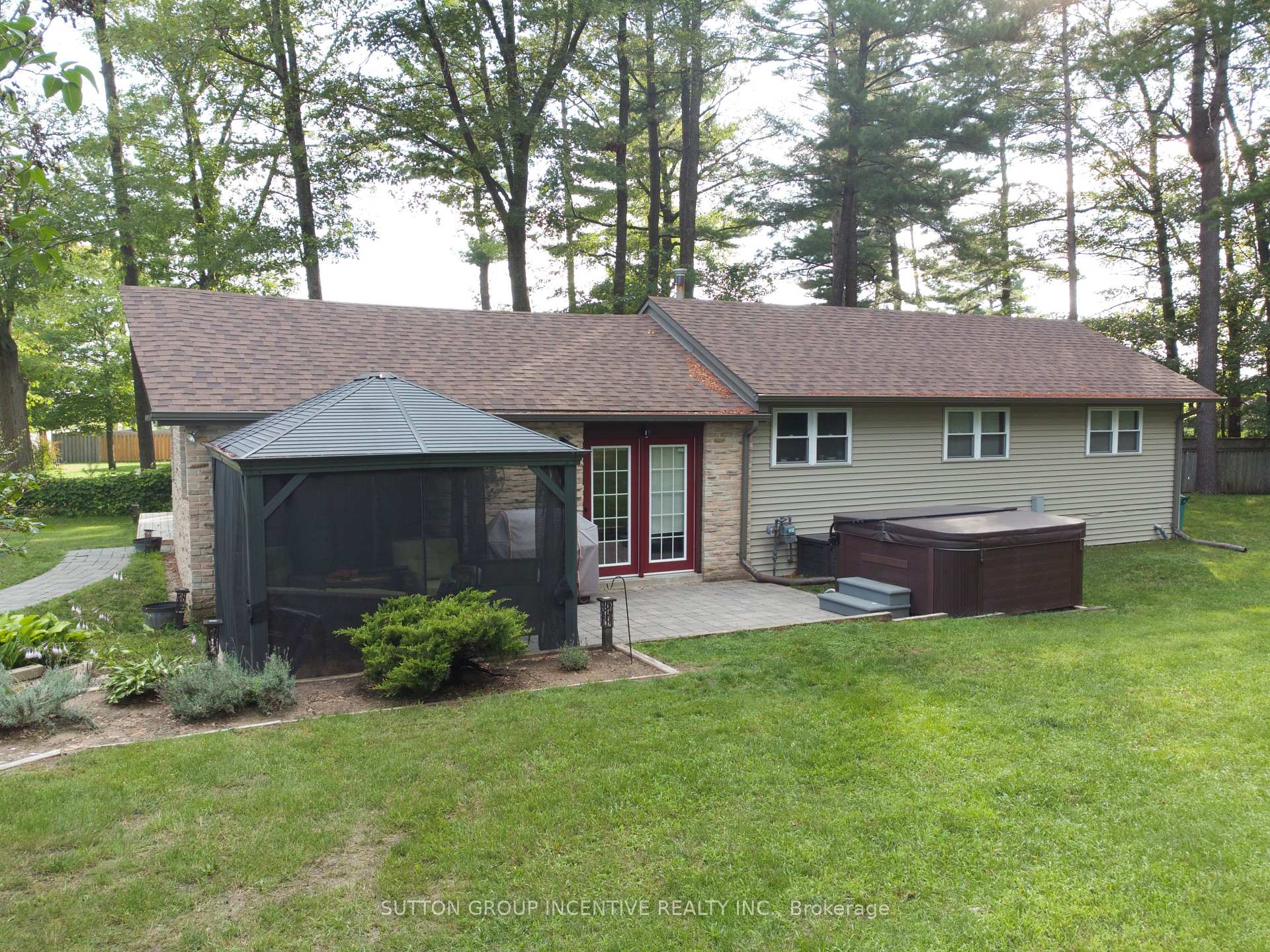 Photo 39 of 2084 Sunnidale Road, Springwater, Rural Springwater — HOMEH