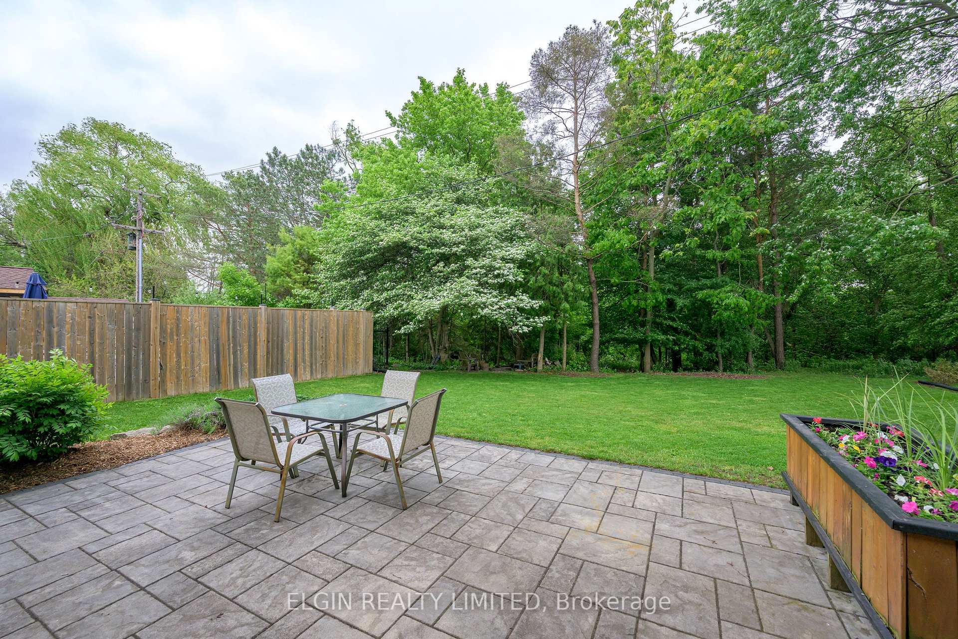 Photo 6 of 17 Glanworth Avenue, St. Thomas — HOMEH