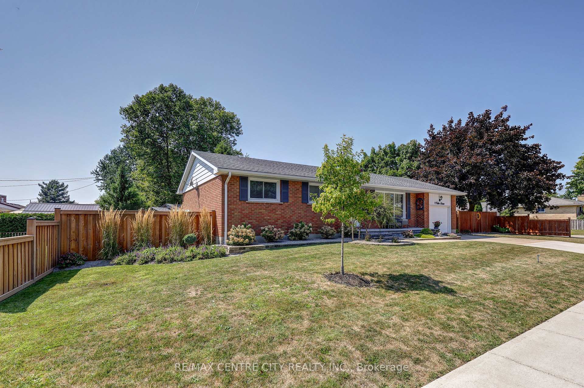 Photo 6 of 9 Pullen Avenue, St. Thomas — HOMEH