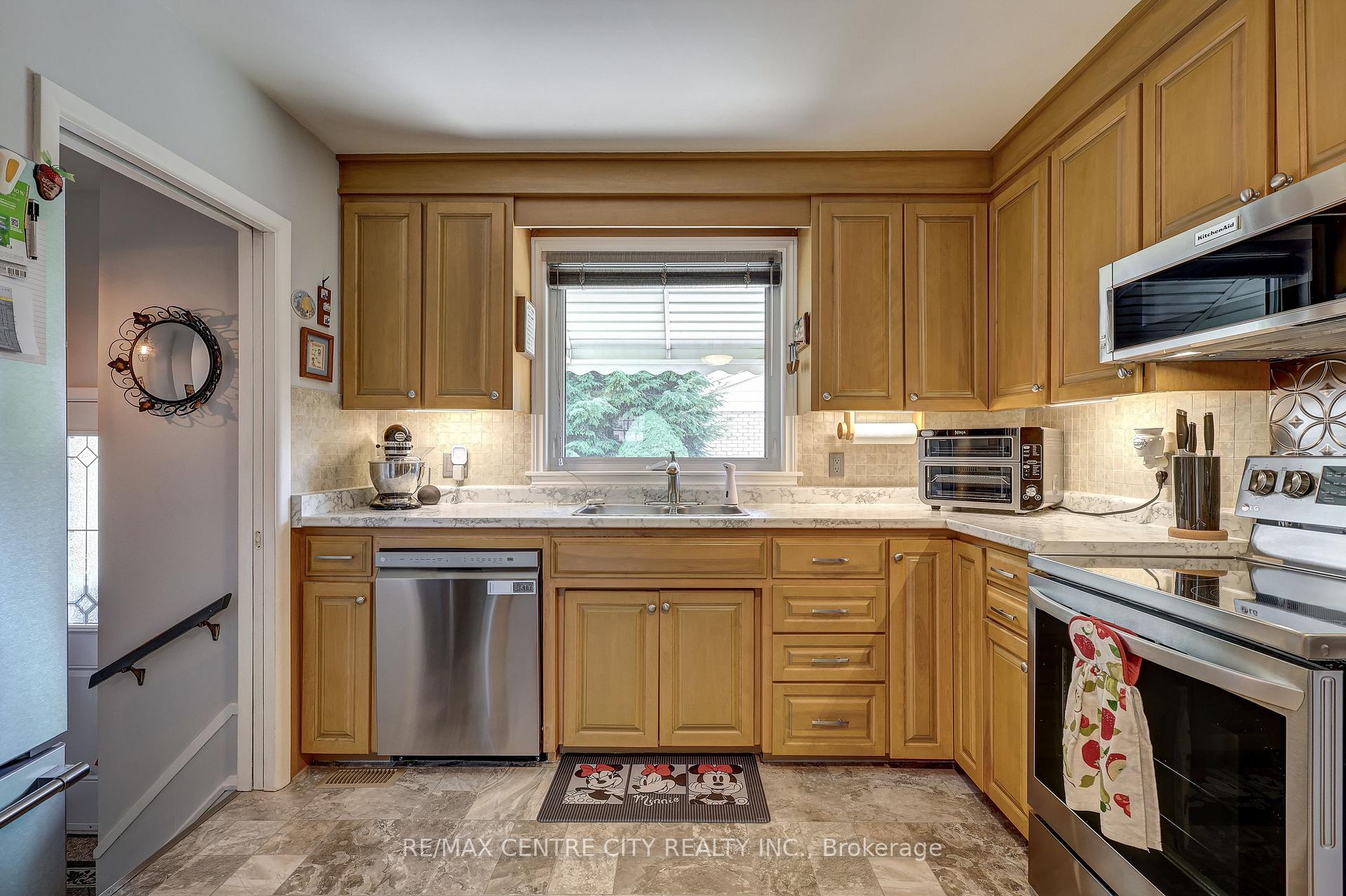 Photo 16 of 9 Pullen Avenue, St. Thomas — HOMEH