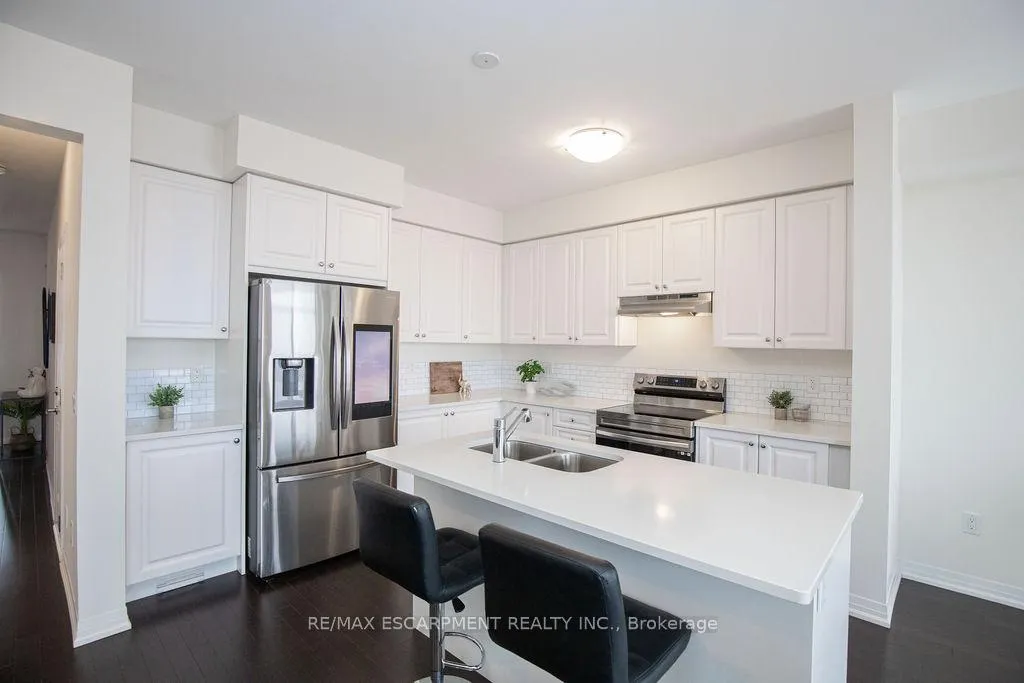Photo 17 of 66 Freedom Crescent, Hamilton, Airport Employment Area — HOMEH