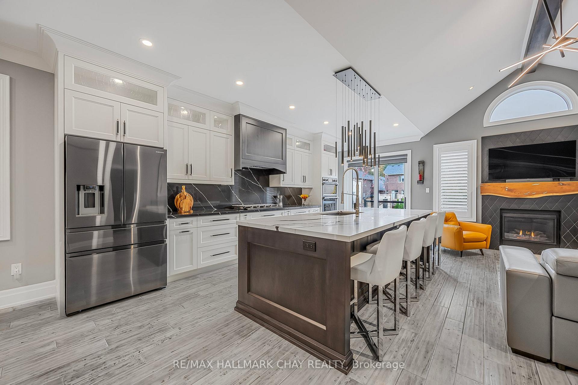 Photo 2 of 51 Cameron Street, Springwater, Centre Vespra — HOMEH
