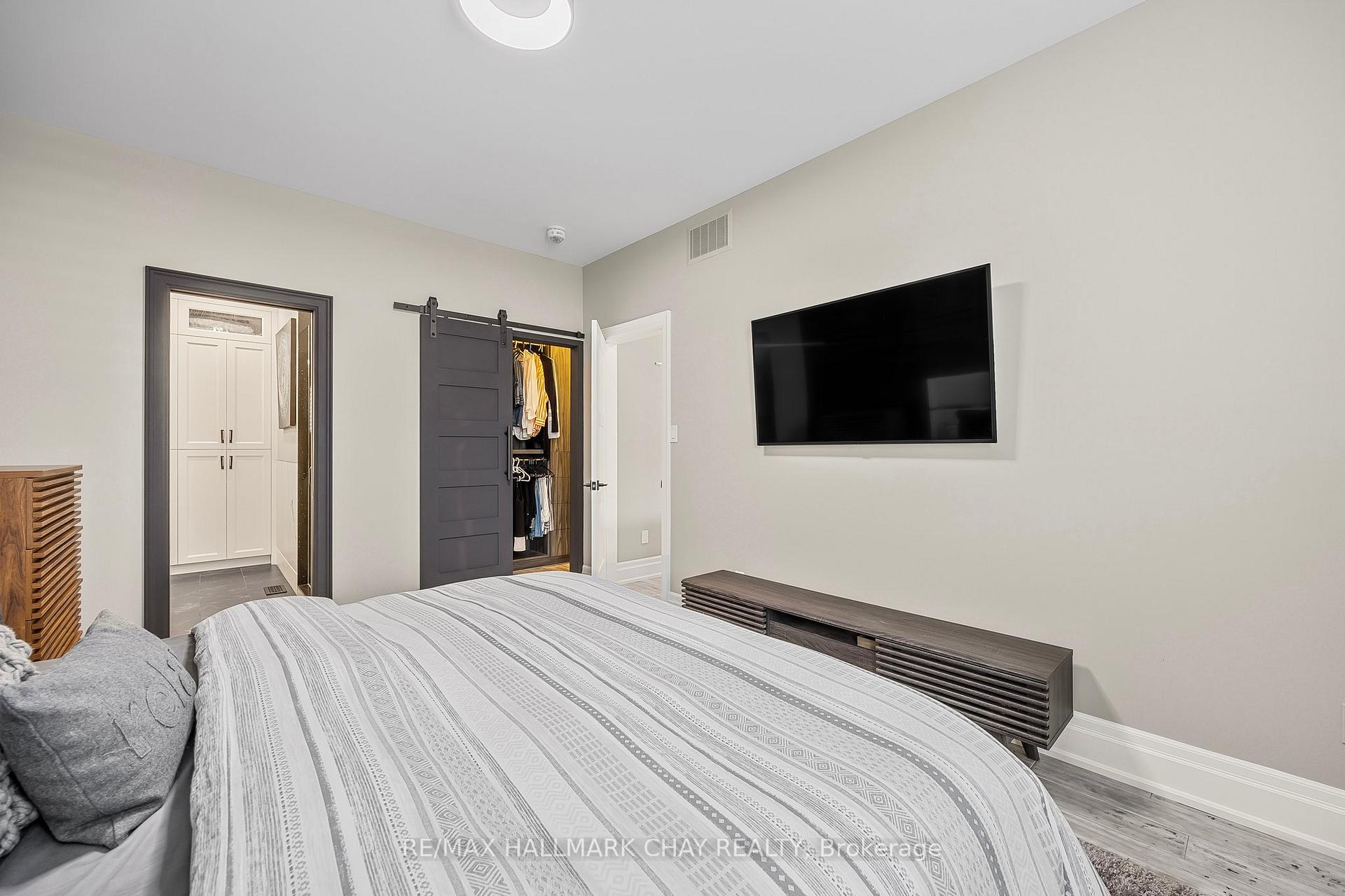 Photo 15 of 51 Cameron Street, Springwater, Centre Vespra — HOMEH
