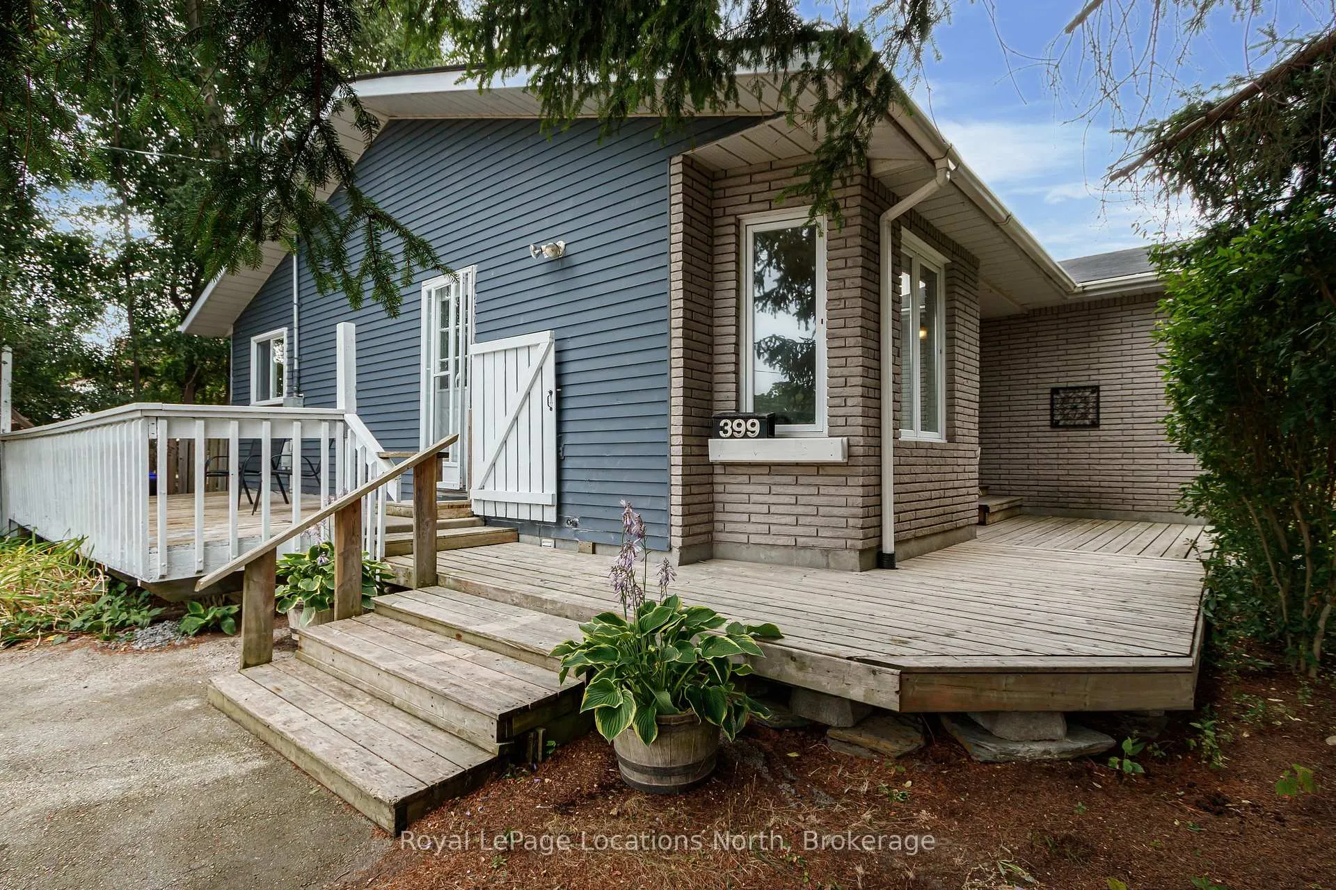 Photo 4 of 399 Spruce Street, Collingwood — HOMEH