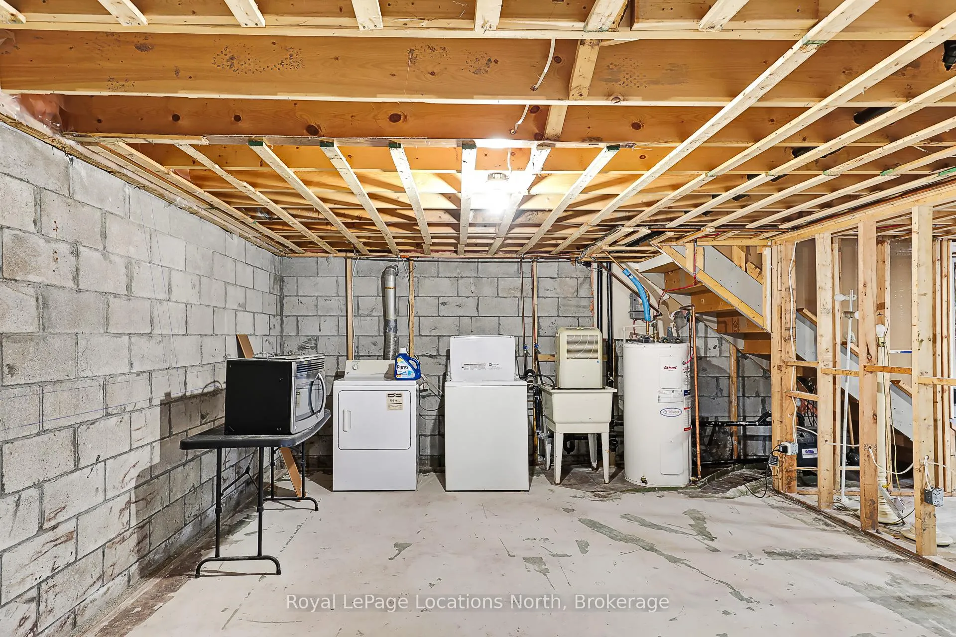 Photo 37 of 399 Spruce Street, Collingwood — HOMEH