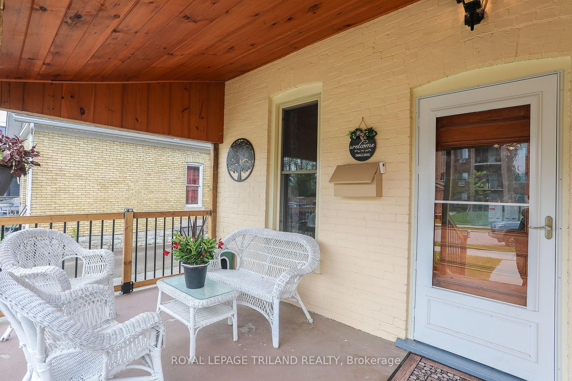 Photo 3 of 51 Locust Street, St. Thomas — HOMEH