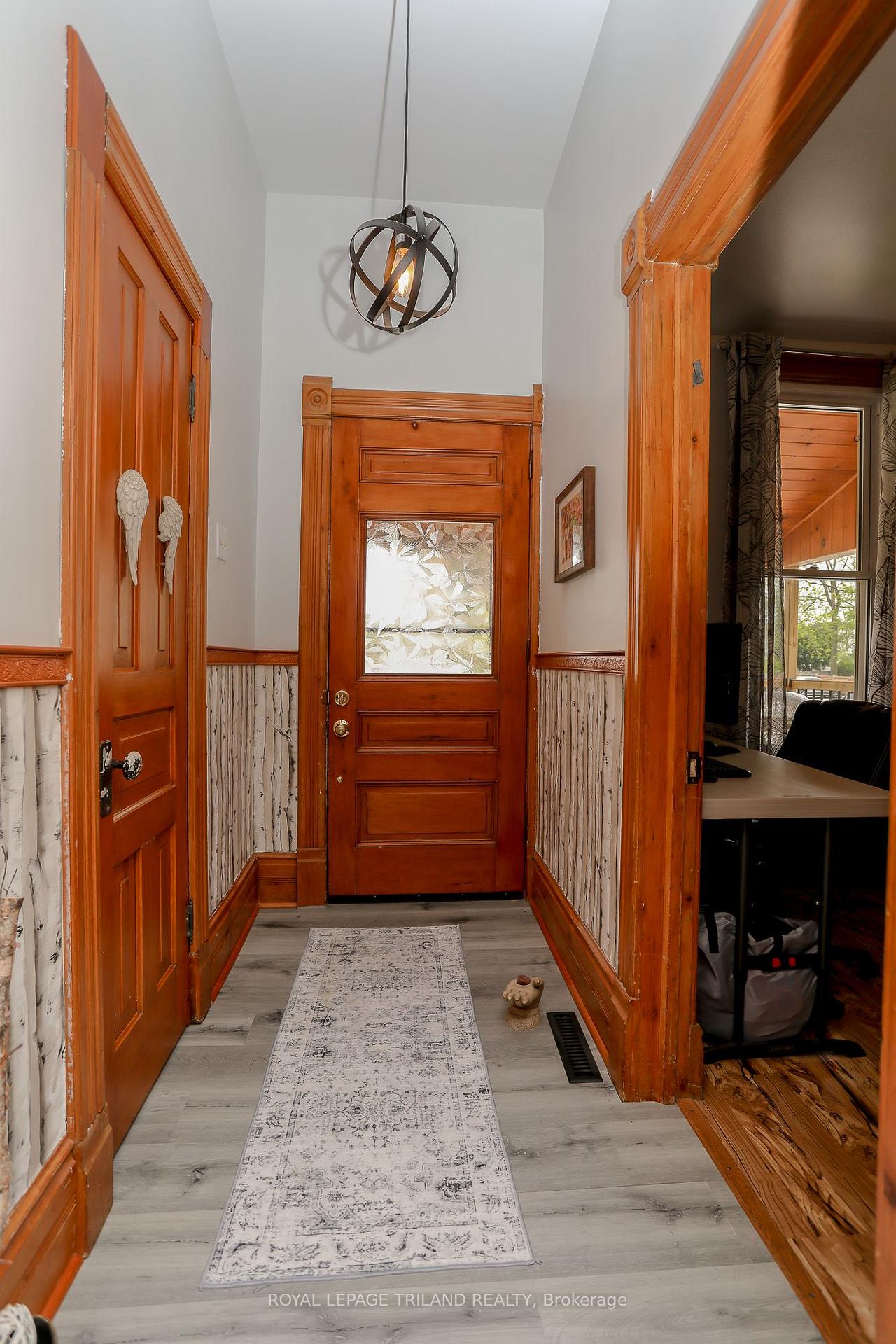 Photo 5 of 51 Locust Street, St. Thomas — HOMEH