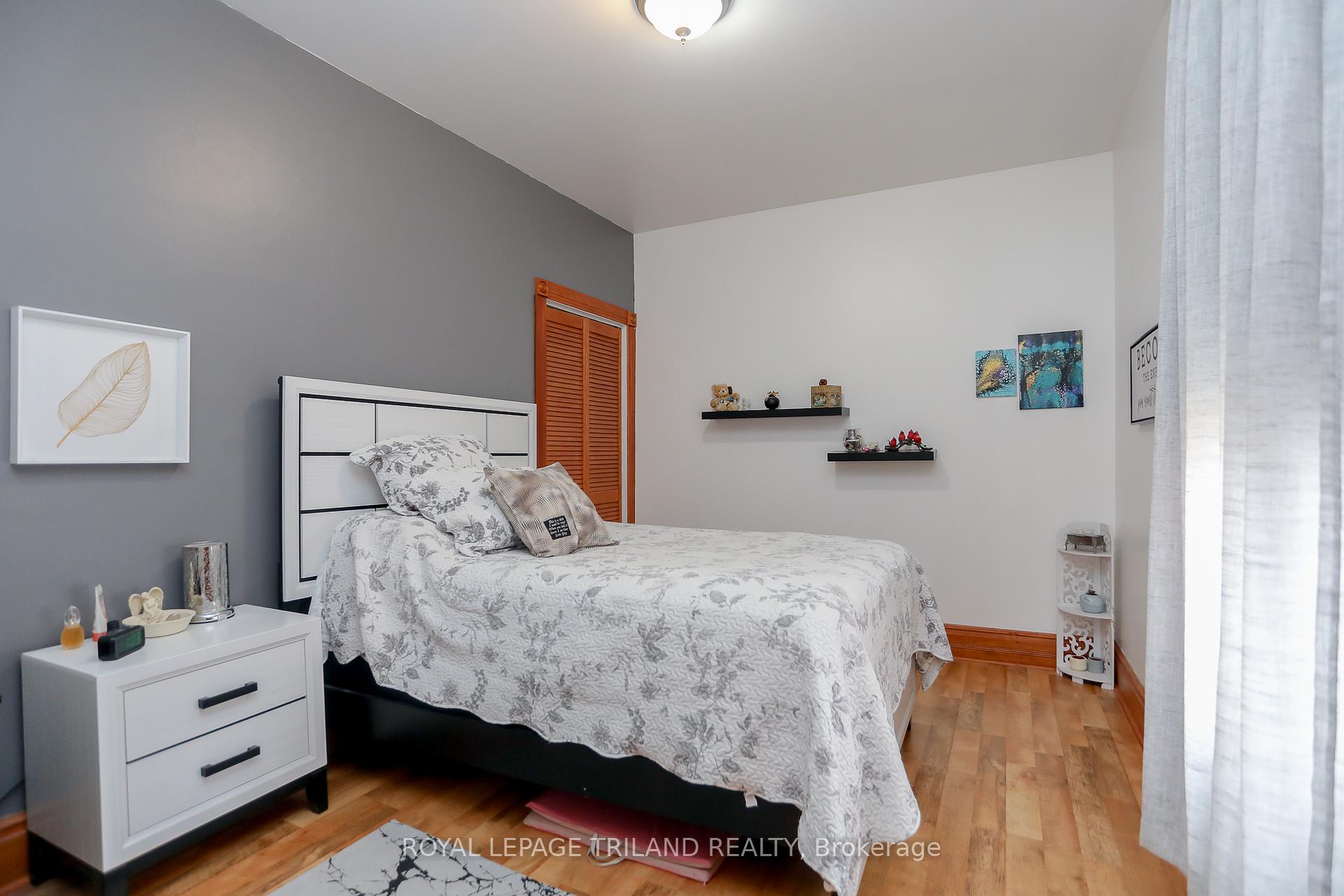 Photo 20 of 51 Locust Street, St. Thomas — HOMEH