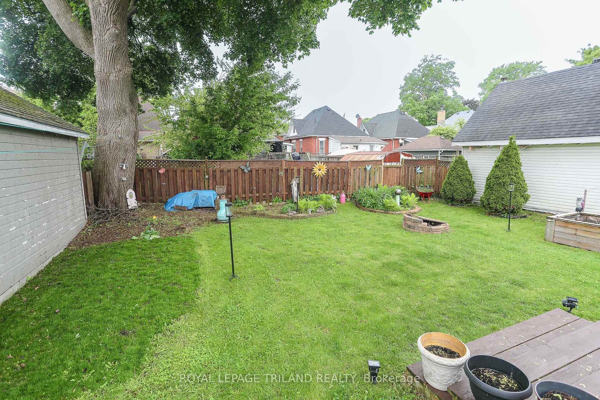 Photo 36 of 51 Locust Street, St. Thomas — HOMEH