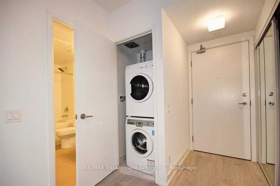 Photo 10 of Unit 5312, 181 Dundas Street E, Toronto, Moss Park — HOMEH