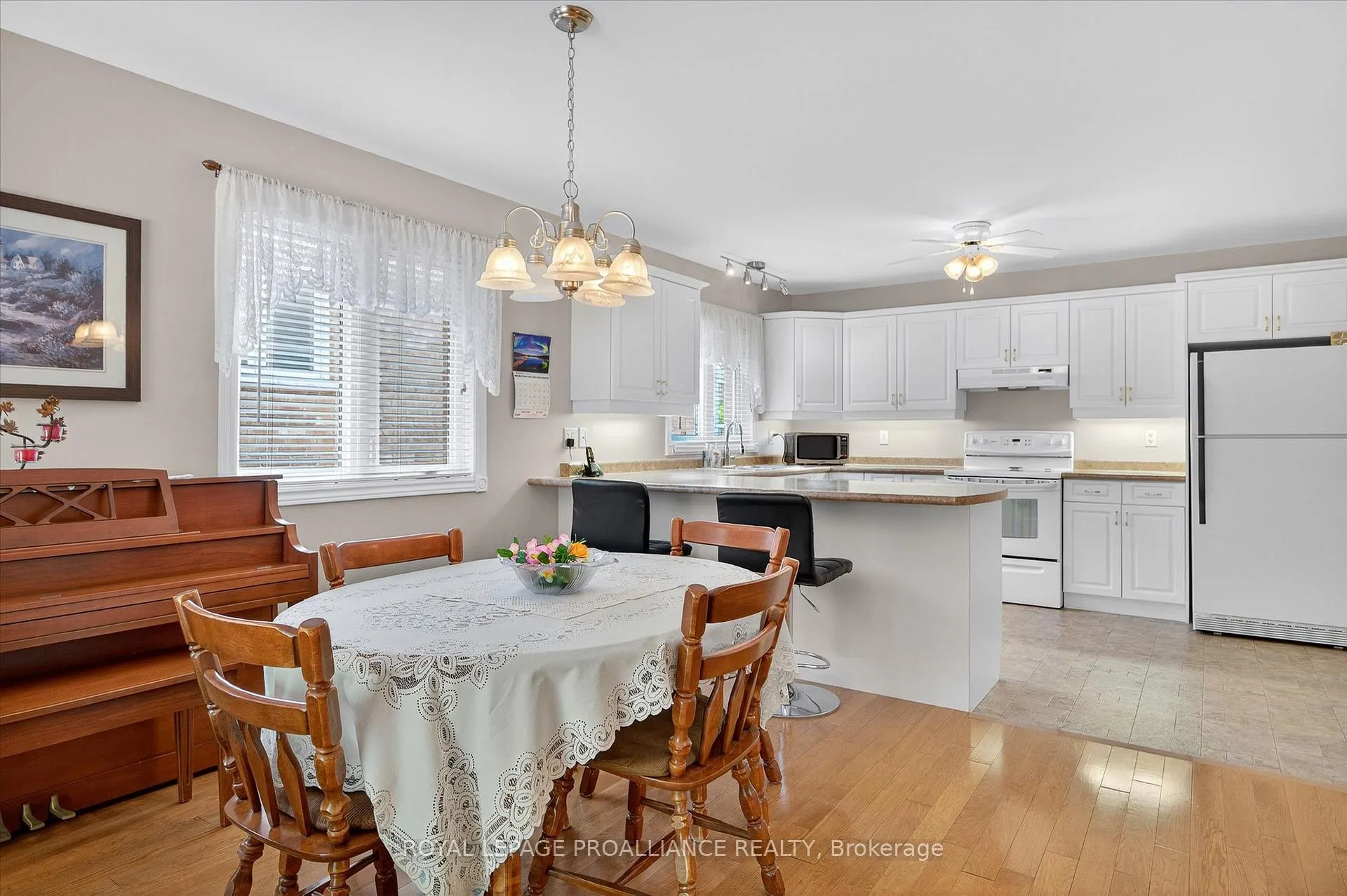 Photo 107 of 337 Bianco Crescent, Peterborough, Monaghan Ward 2 — HOMEH