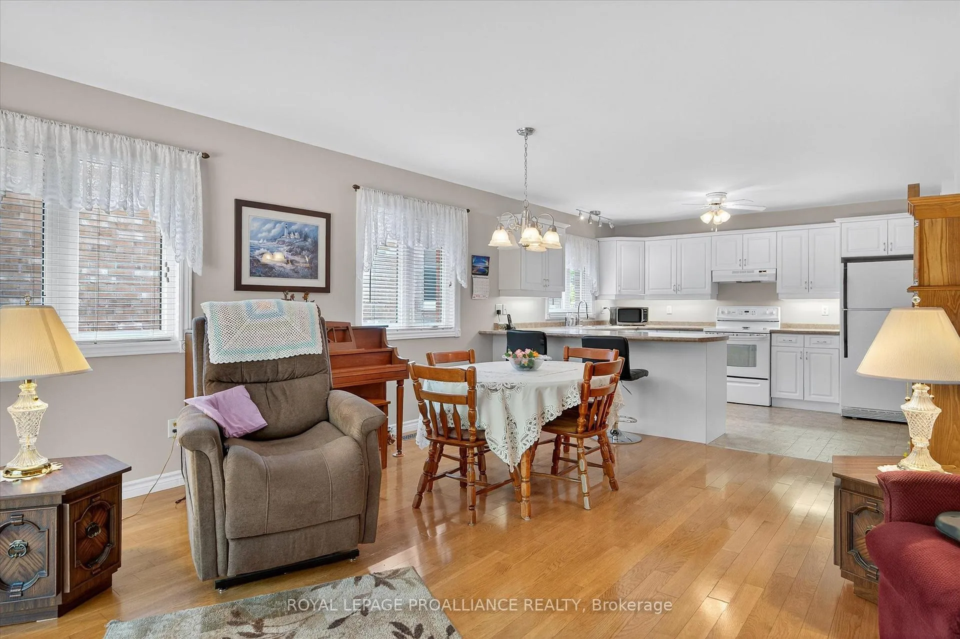 Photo 143 of 337 Bianco Crescent, Peterborough, Monaghan Ward 2 — HOMEH