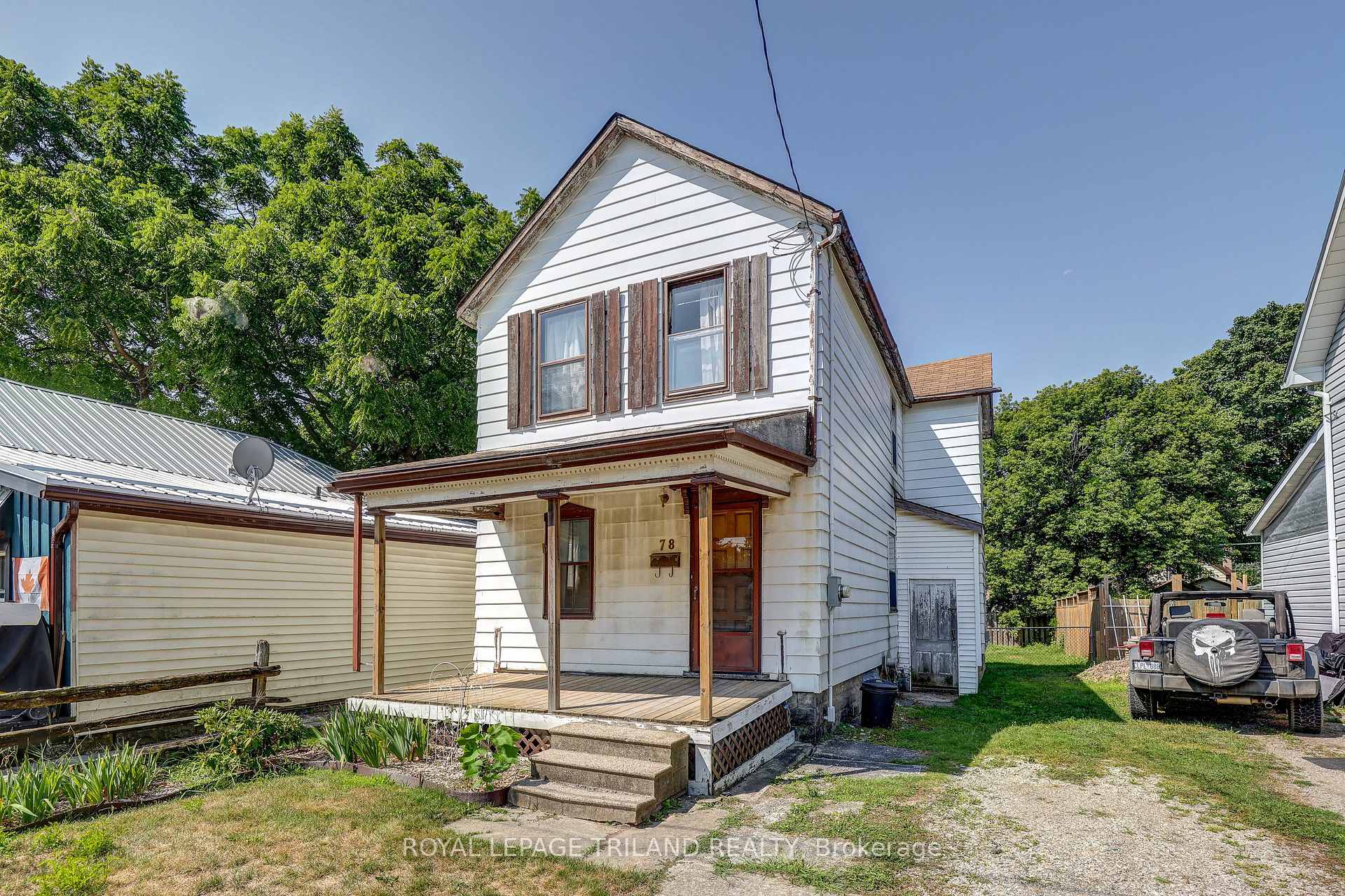 Photo 2 of 78 Manitoba Street, St. Thomas — HOMEH