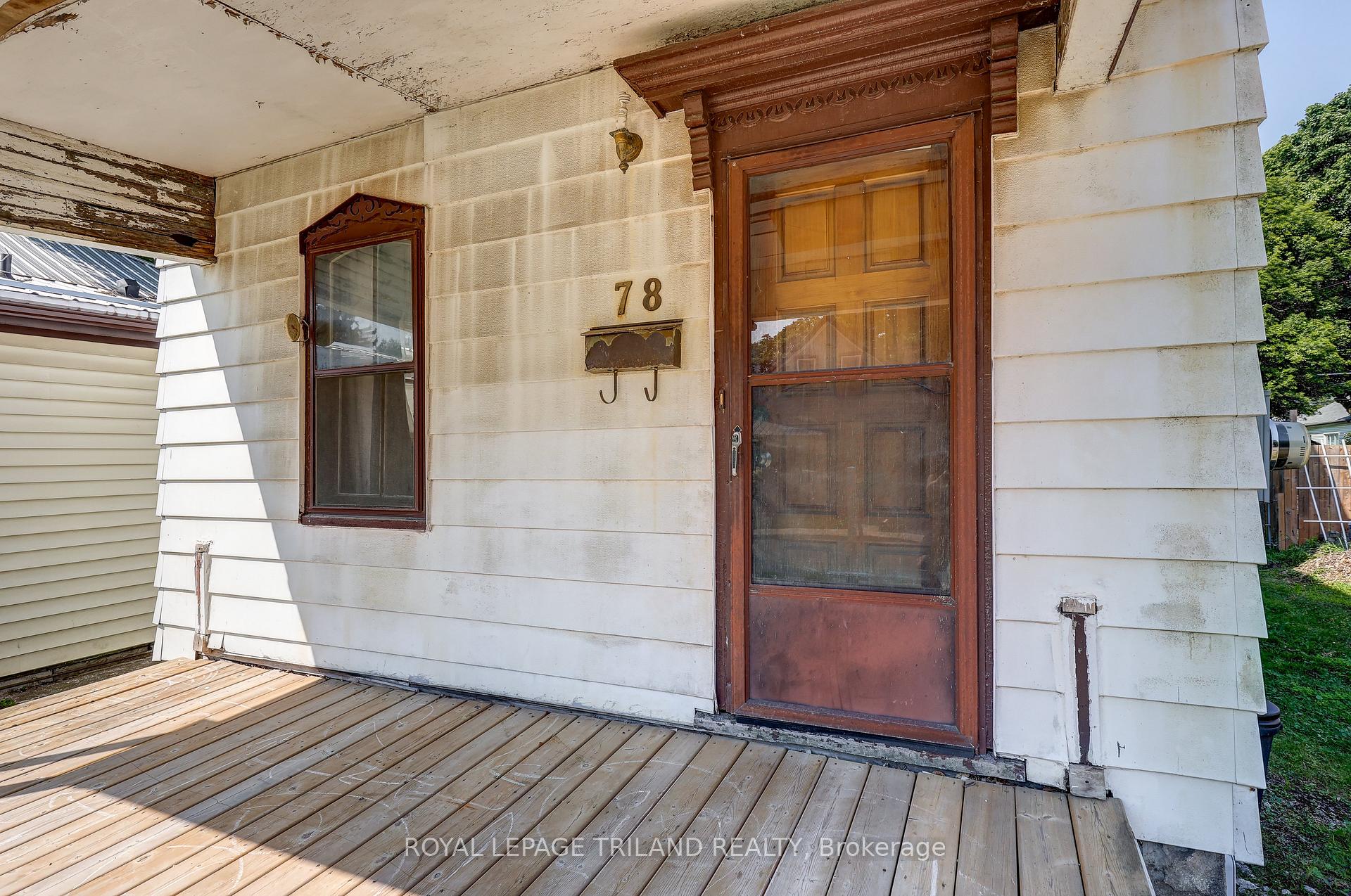 Photo 4 of 78 Manitoba Street, St. Thomas — HOMEH