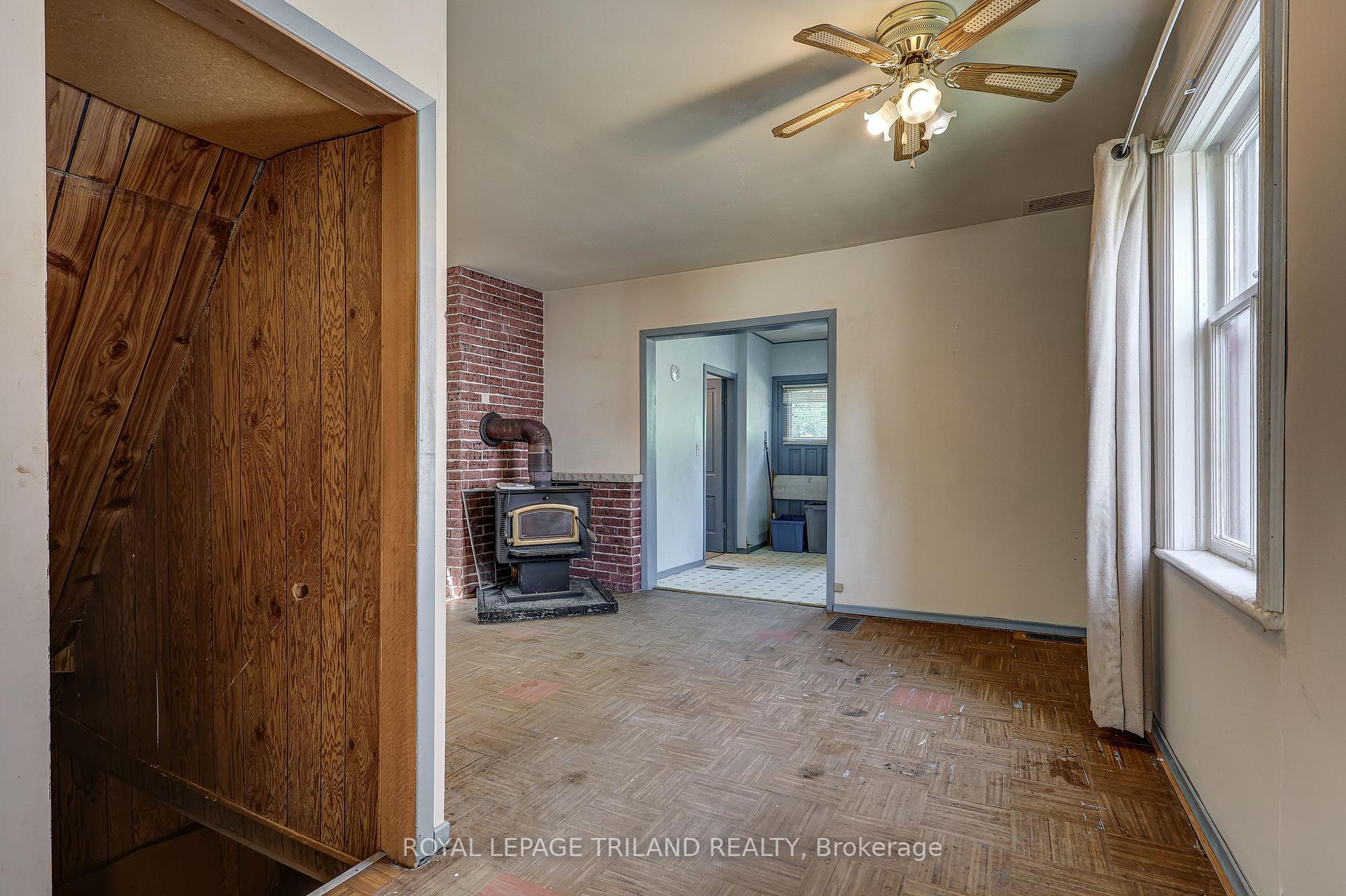 Photo 9 of 78 Manitoba Street, St. Thomas — HOMEH
