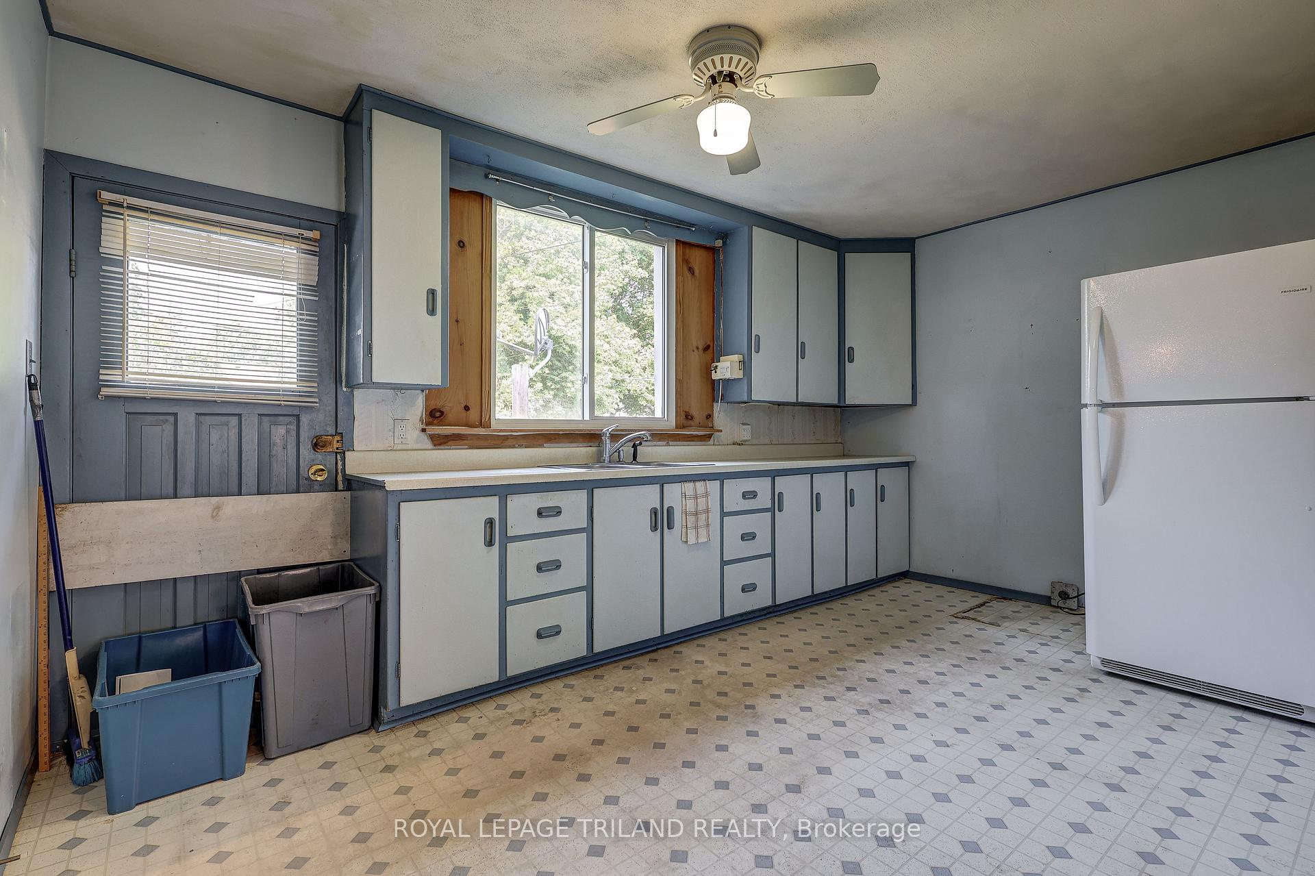 Photo 14 of 78 Manitoba Street, St. Thomas — HOMEH