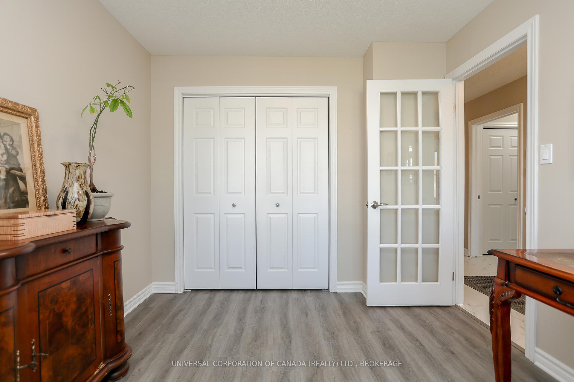 Photo 6 of 19 Harvest Court, St. Thomas — HOMEH